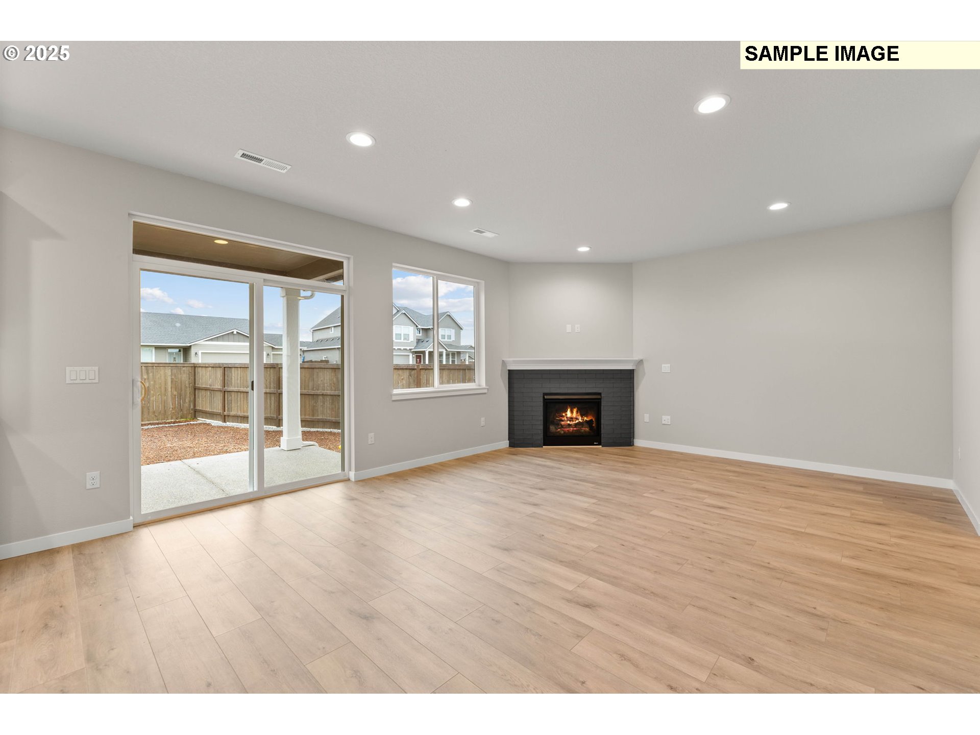 1376 NE Josephine CT 184