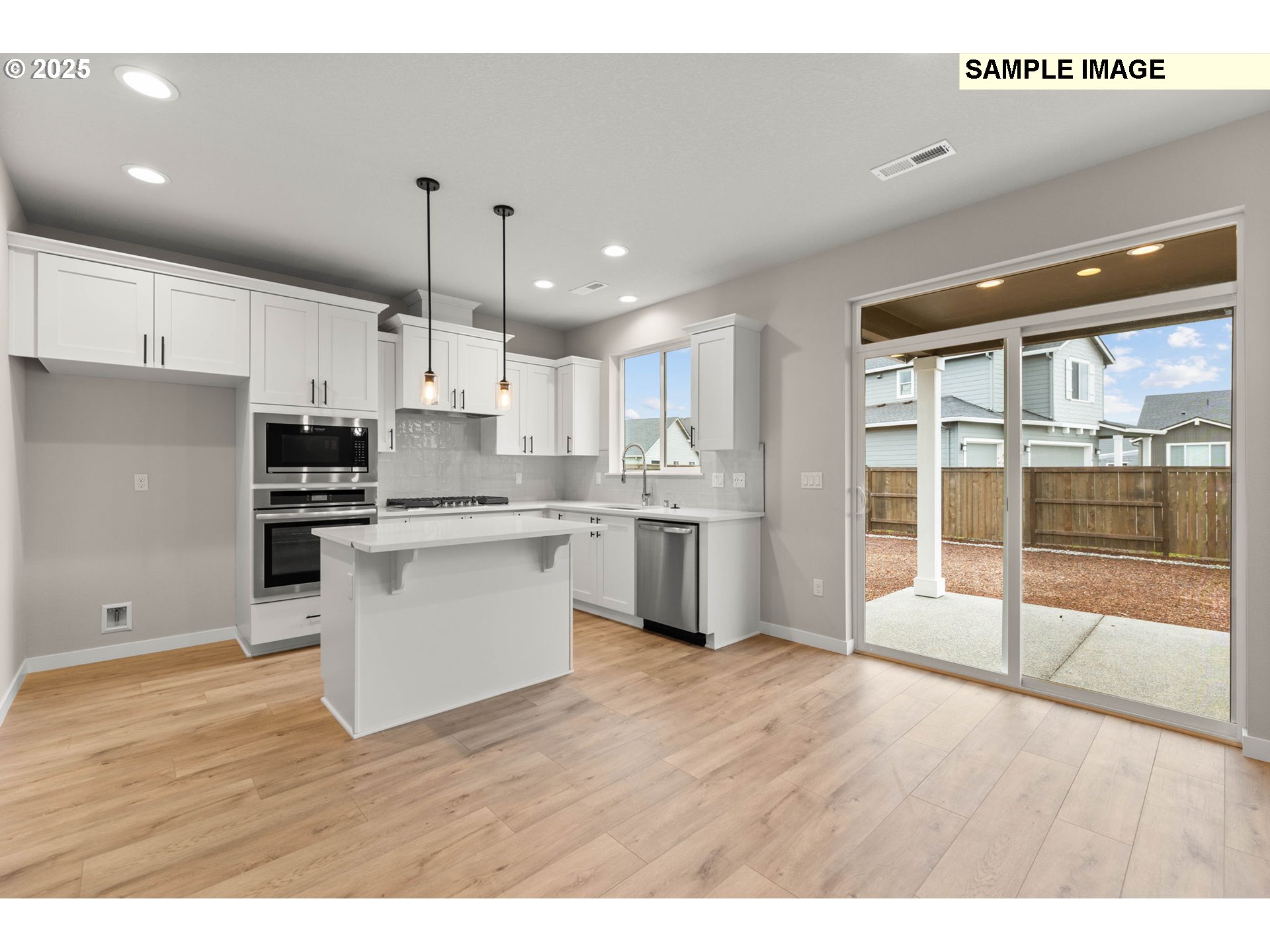 1376 NE Josephine CT 184