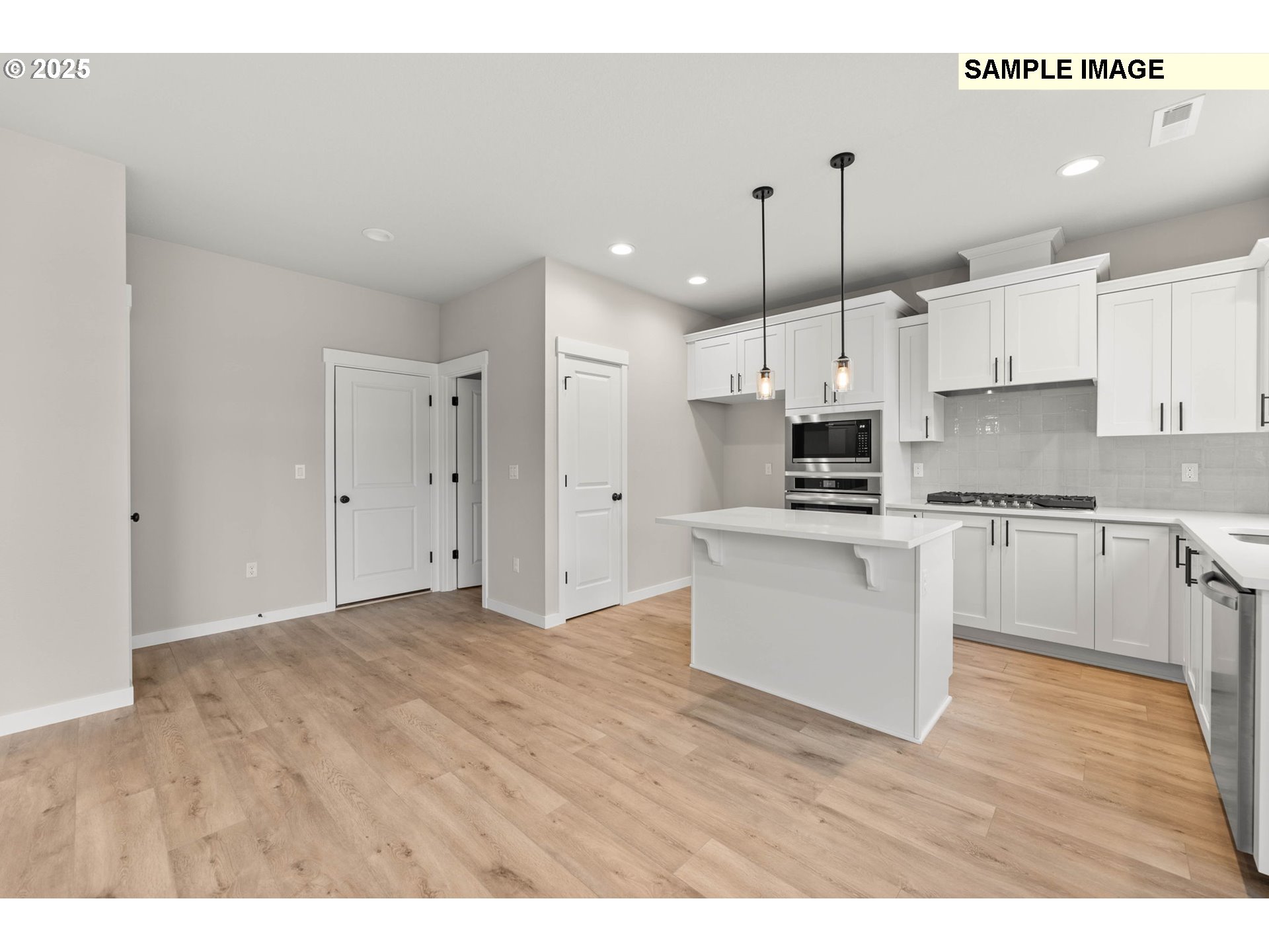 1376 NE Josephine CT 184