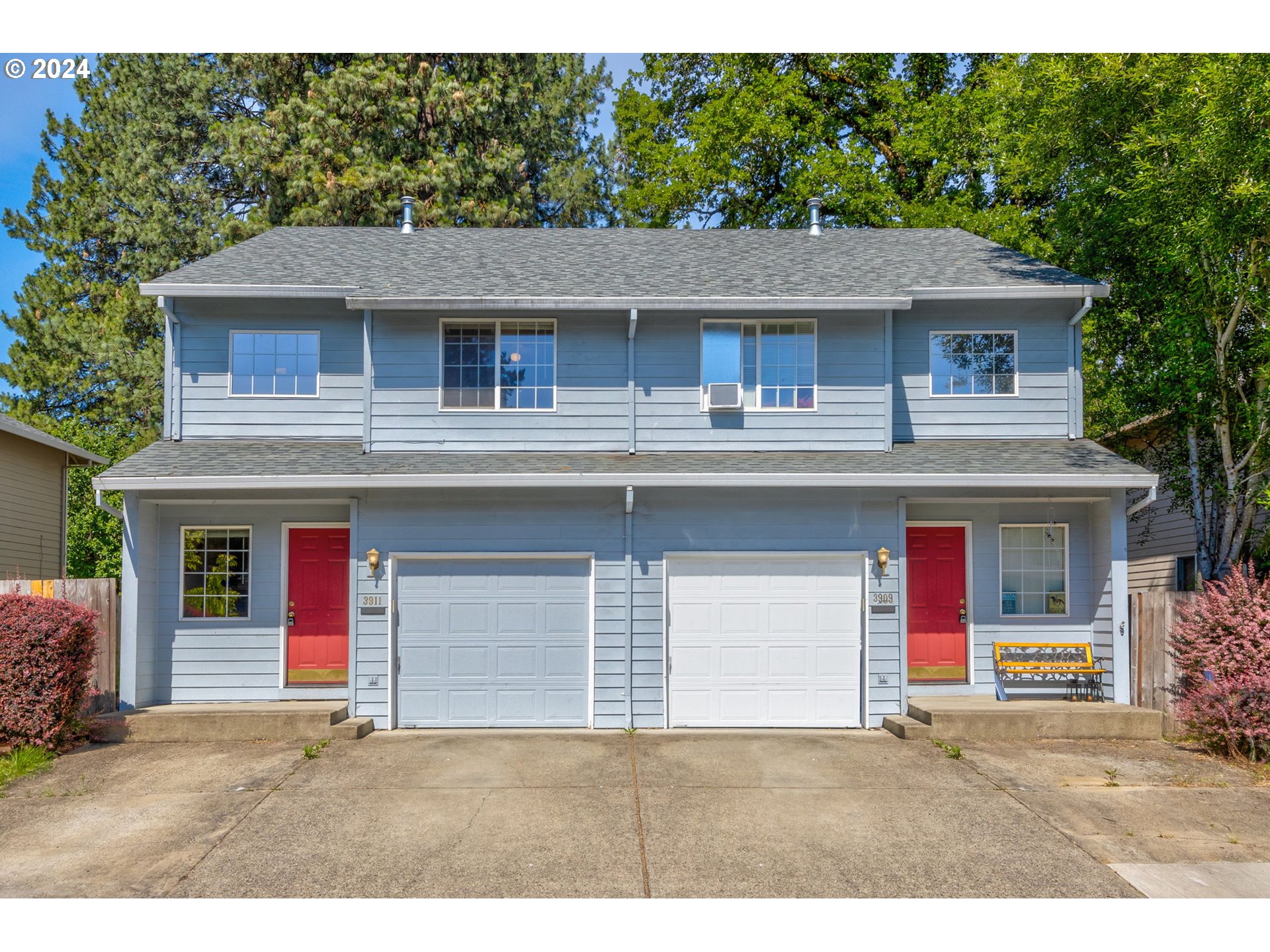 3911 SW PINEWOOD WAY