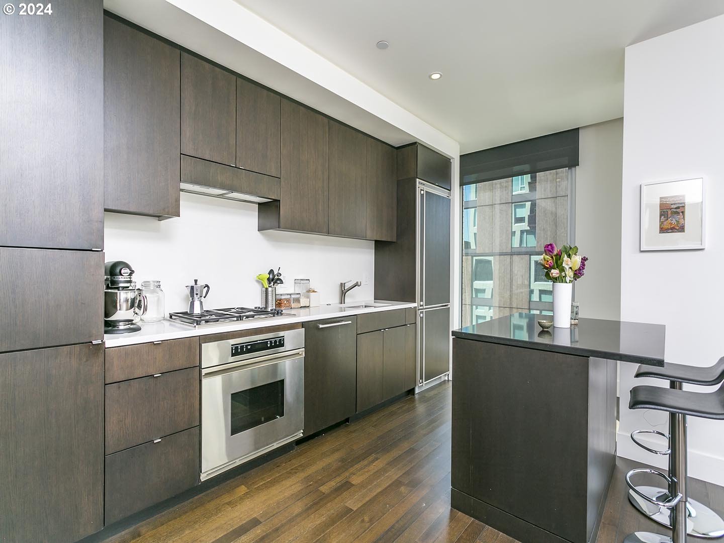 937 NW GLISAN ST 735