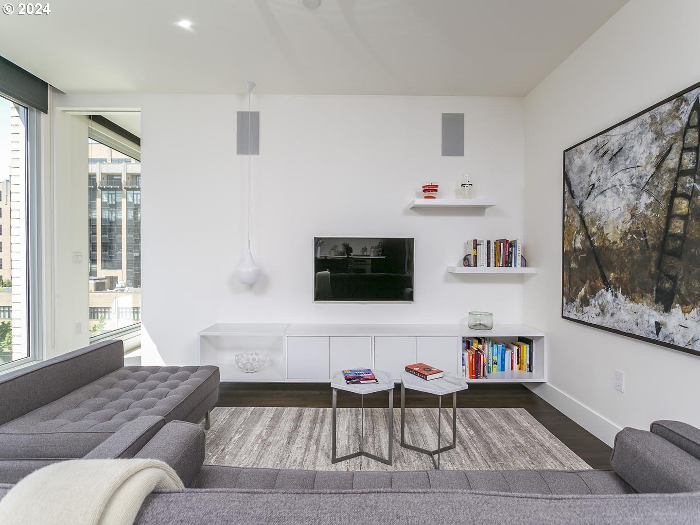 937 NW GLISAN ST 735