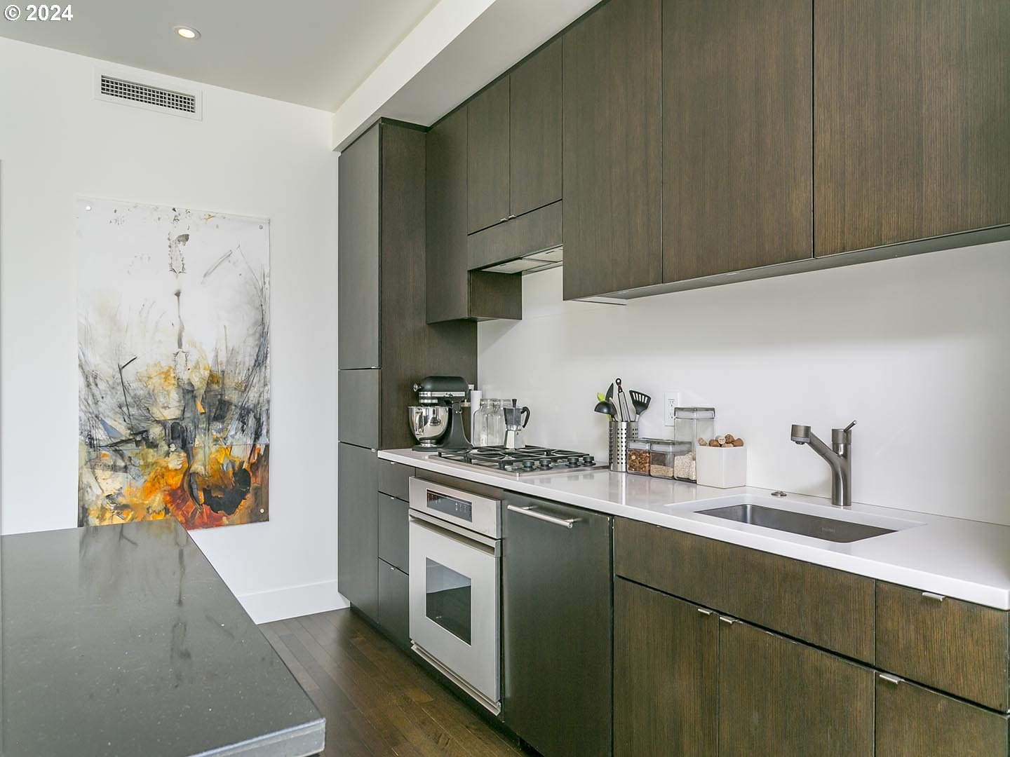 937 NW GLISAN ST 735