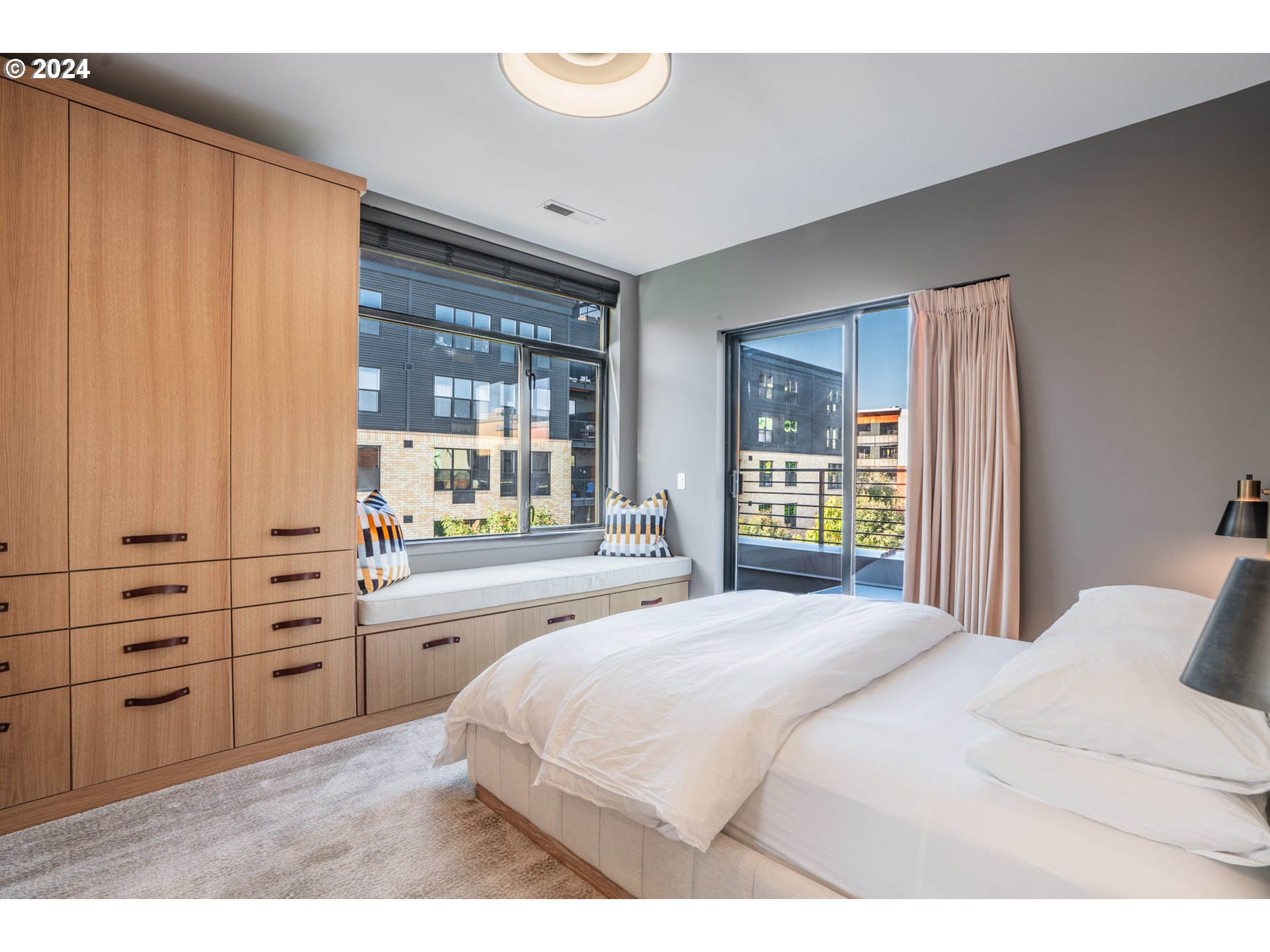 1700 NW RIVERSCAPE ST