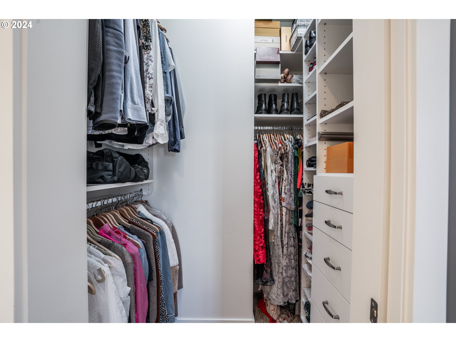 1700 NW RIVERSCAPE ST