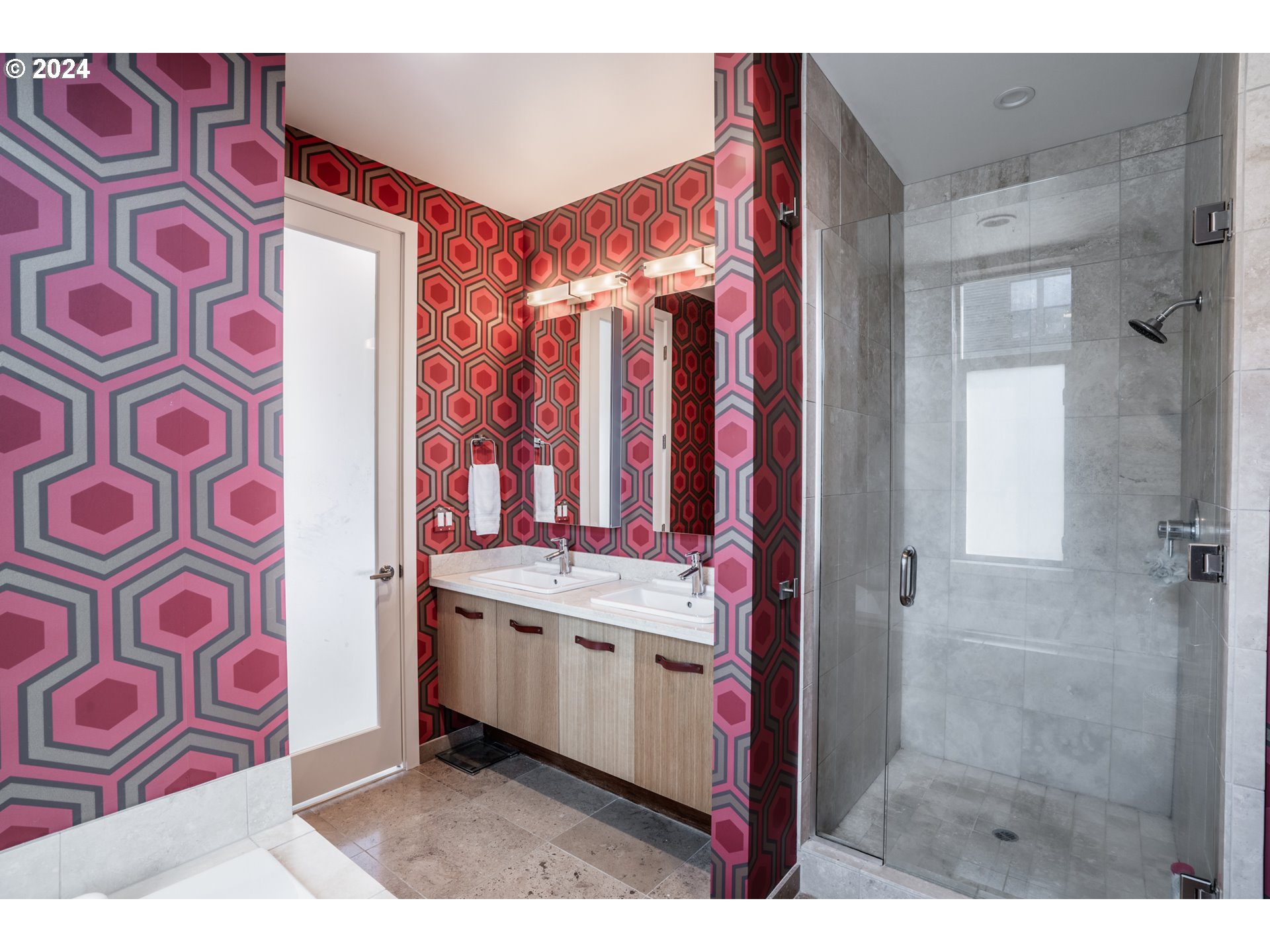 1700 NW RIVERSCAPE ST