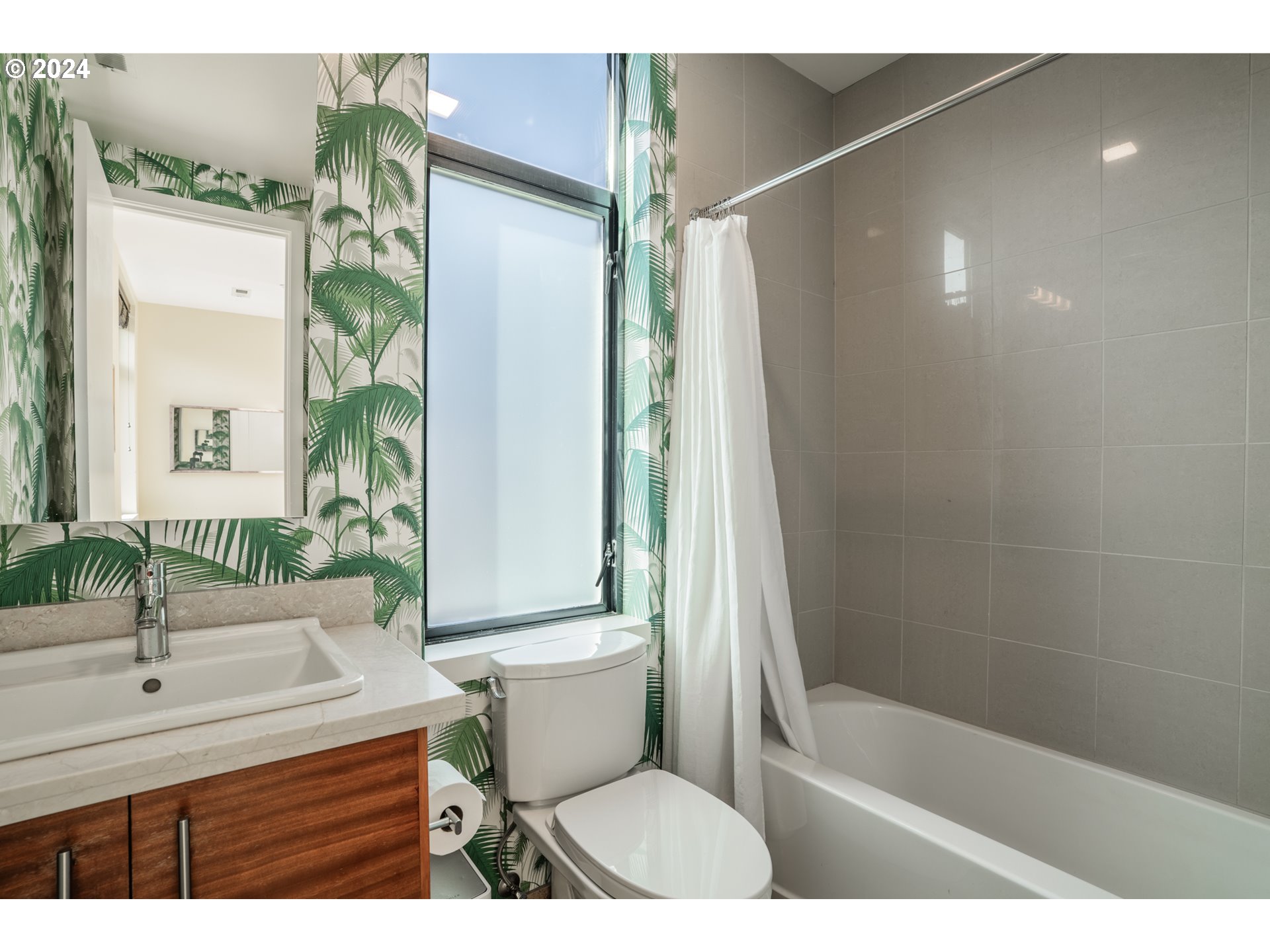 1700 NW RIVERSCAPE ST