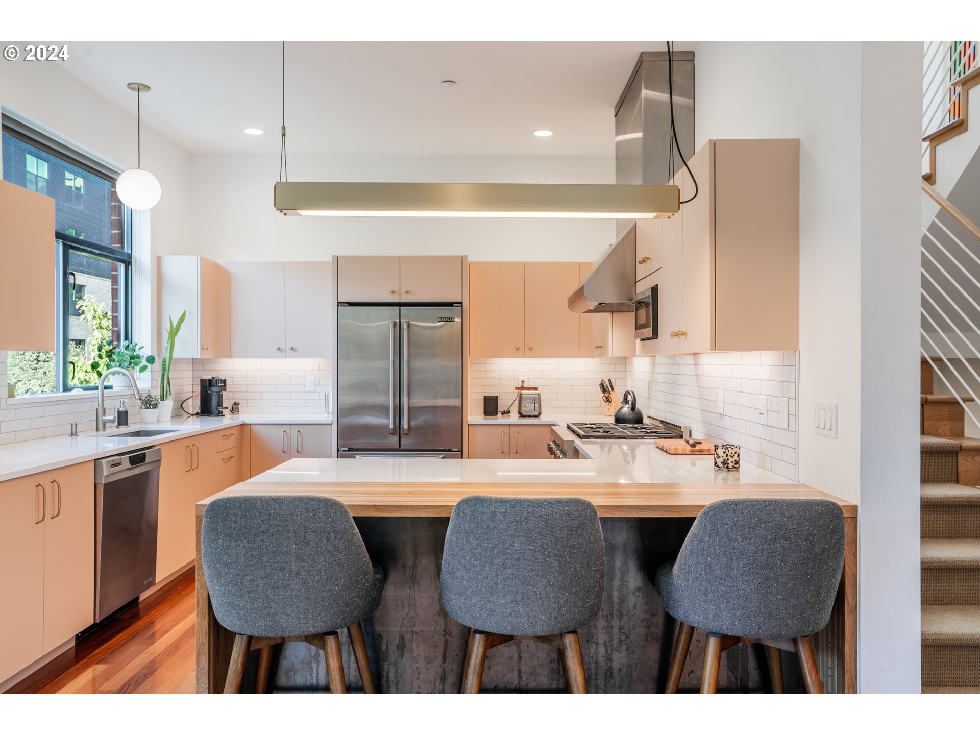 1700 NW RIVERSCAPE ST