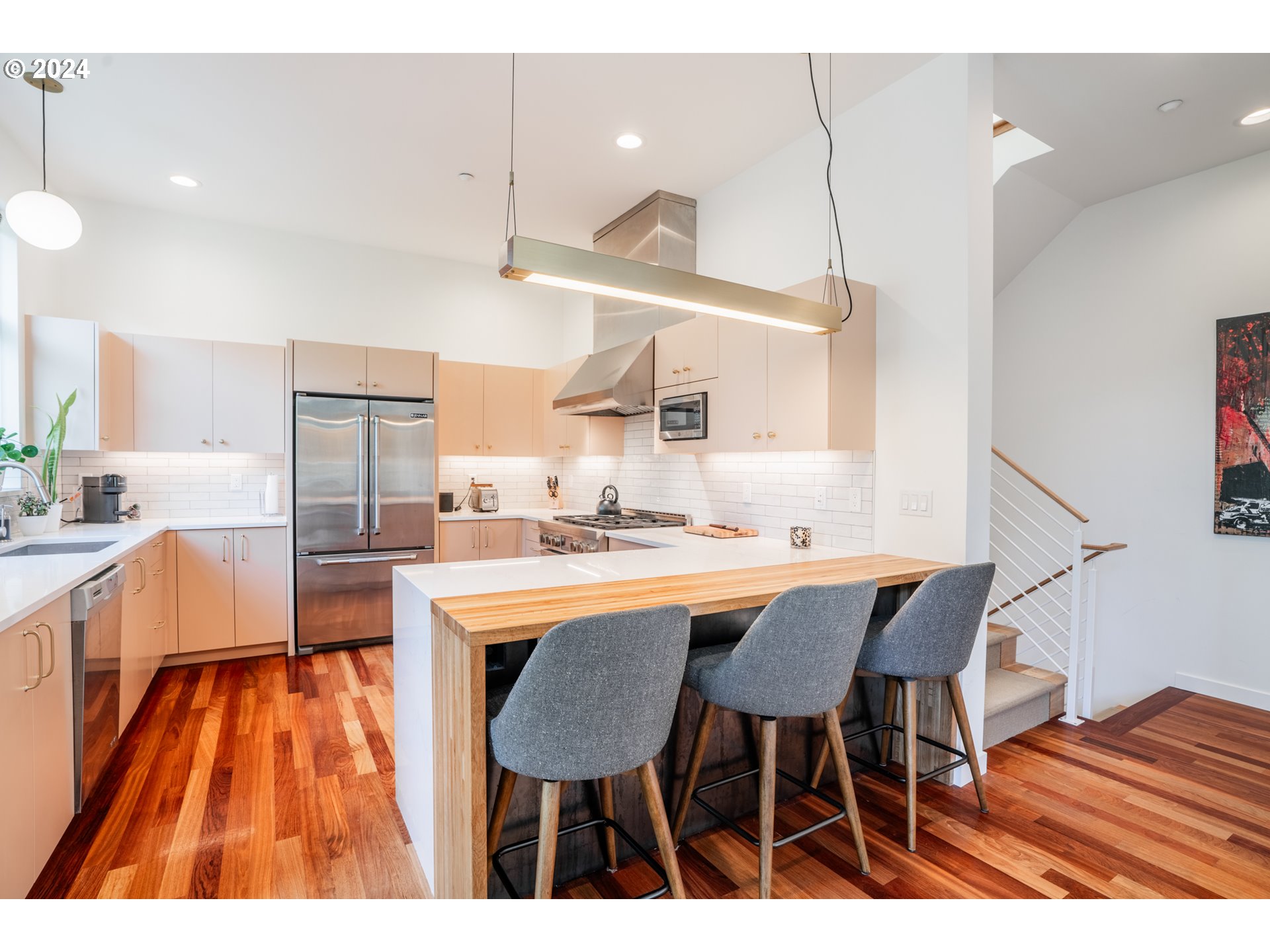 1700 NW RIVERSCAPE ST