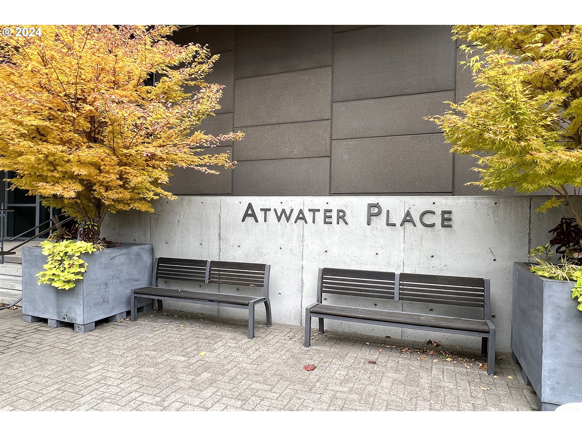 841 S GAINES ST 1006