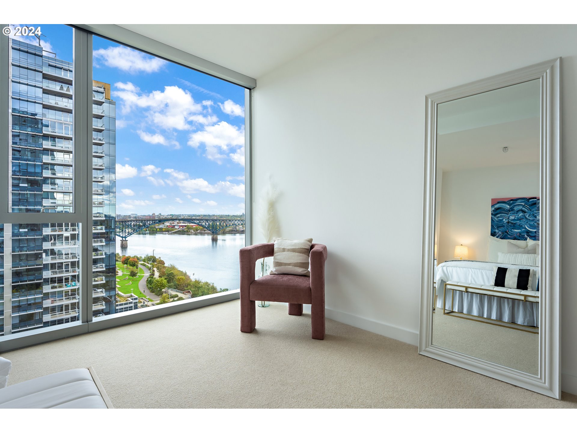 841 S GAINES ST 1006