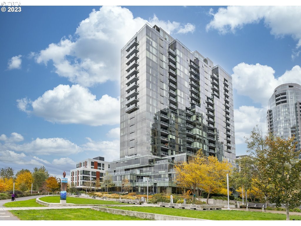 841 S GAINES ST 1006