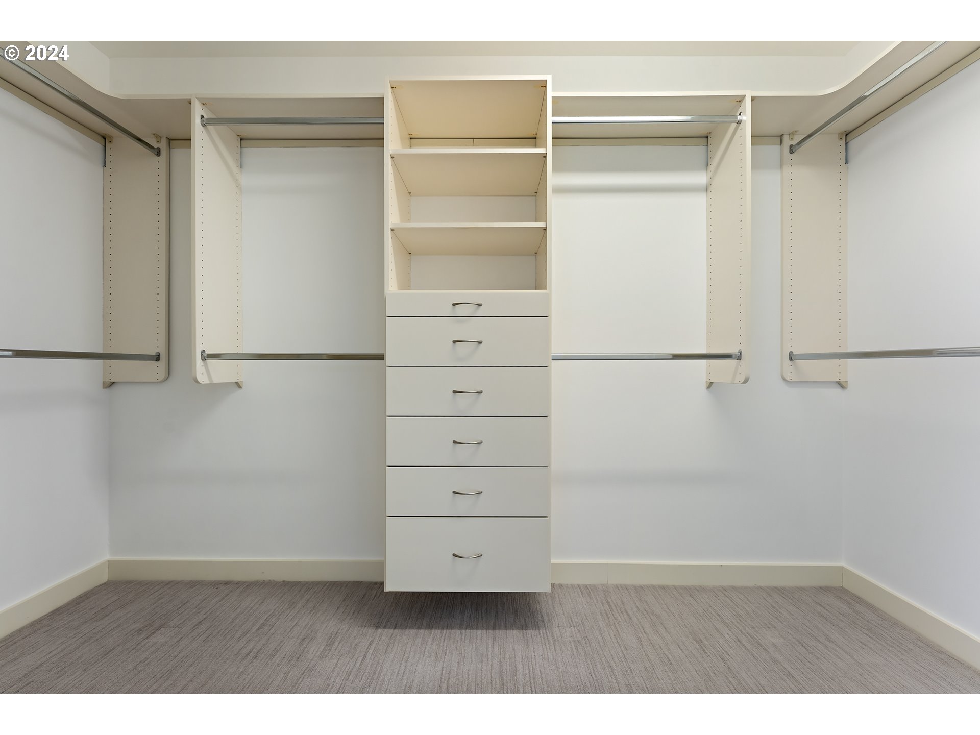 841 S GAINES ST 1006