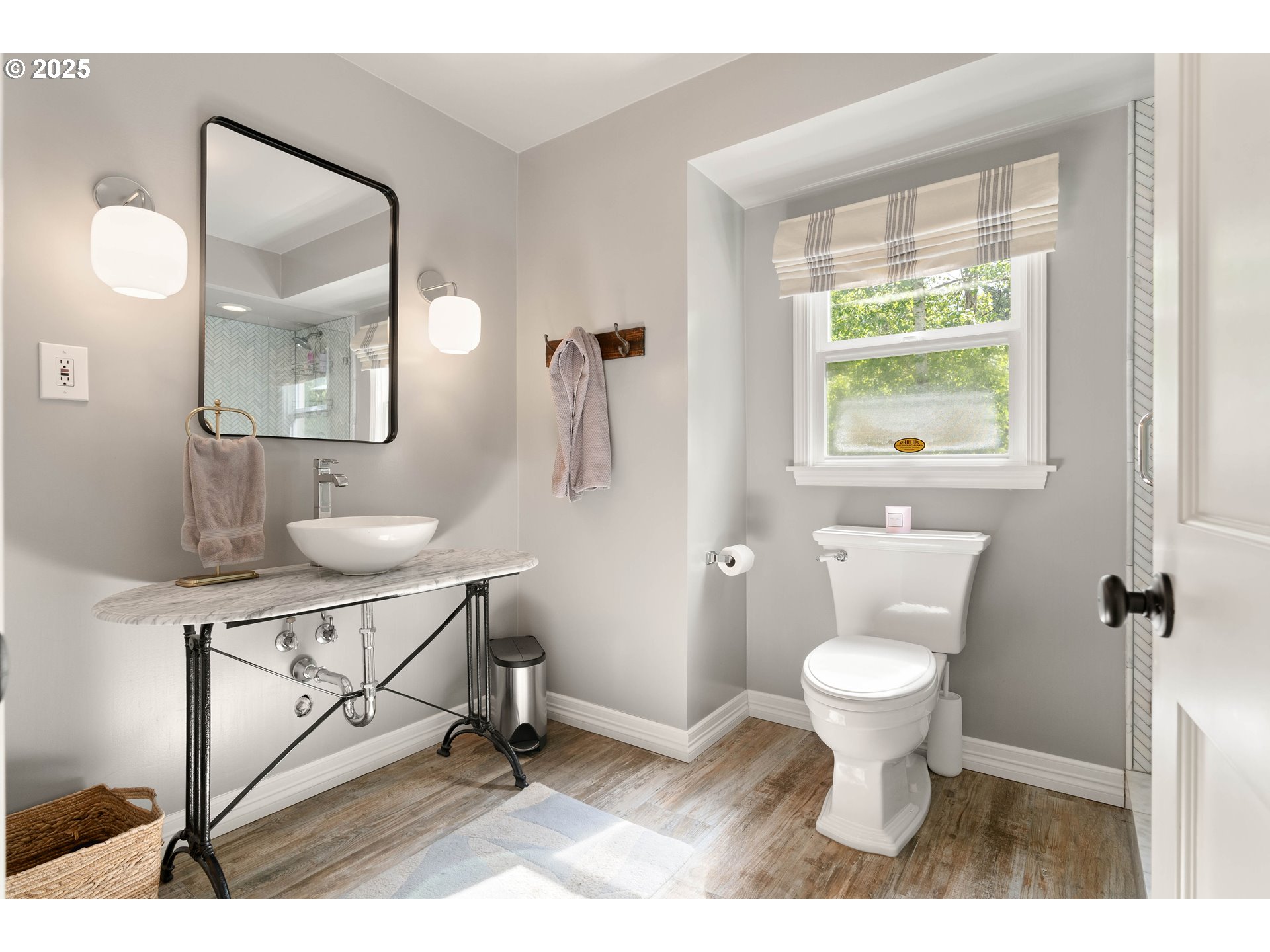 8427 NW SKYLINE BLVD