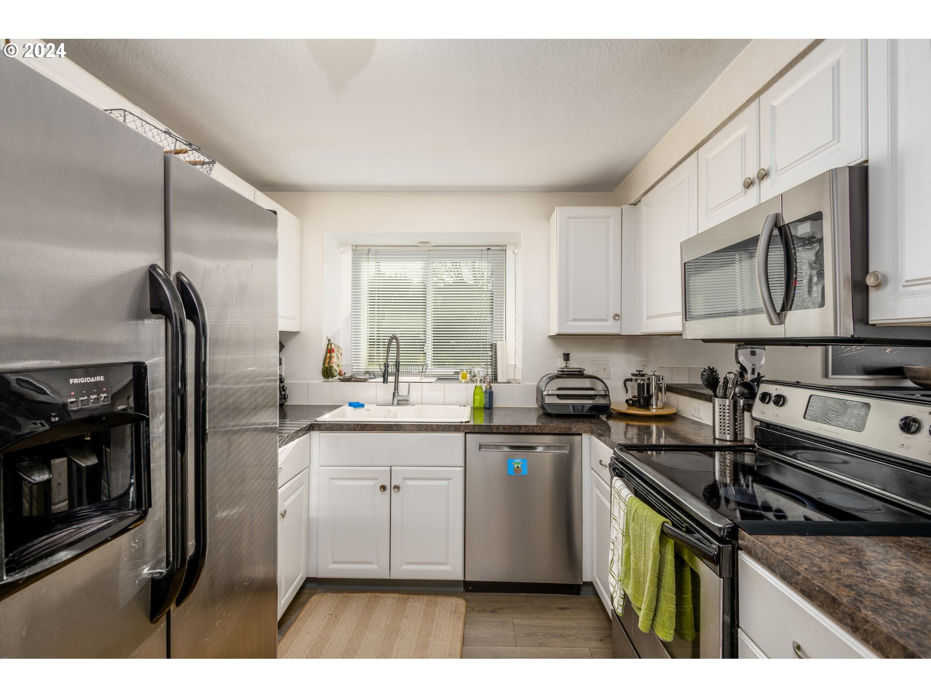 4848 W POWELL BLVD 101