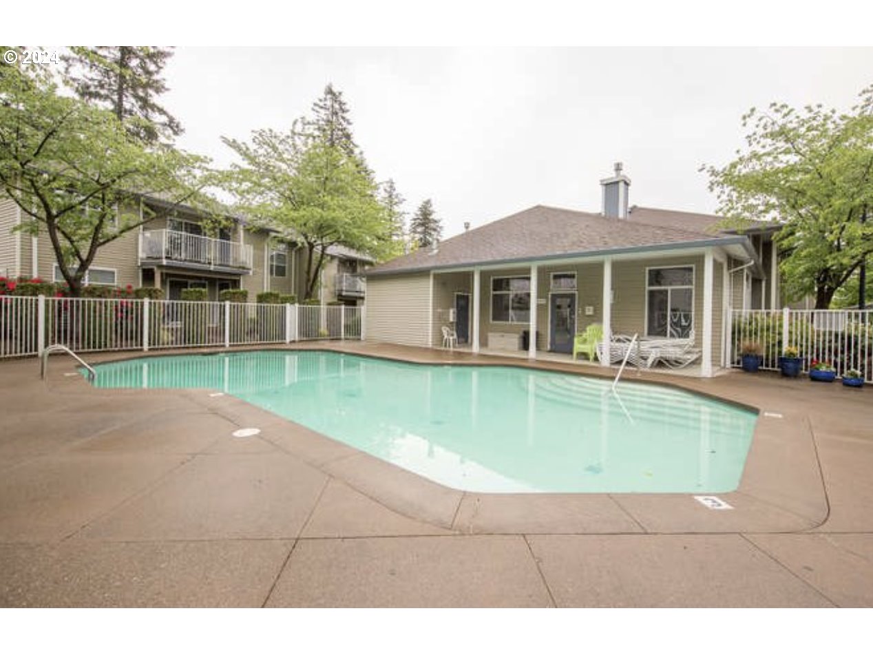 4848 W POWELL BLVD 101