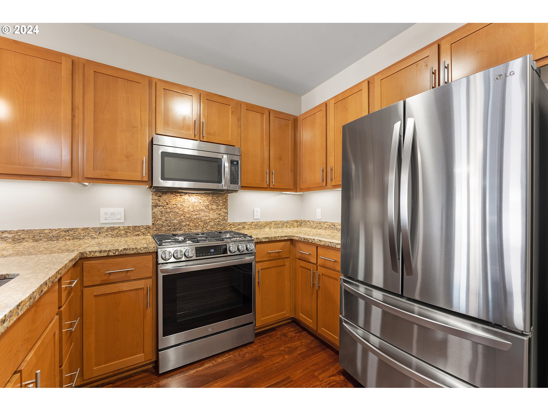 2335 NW Raleigh ST 311