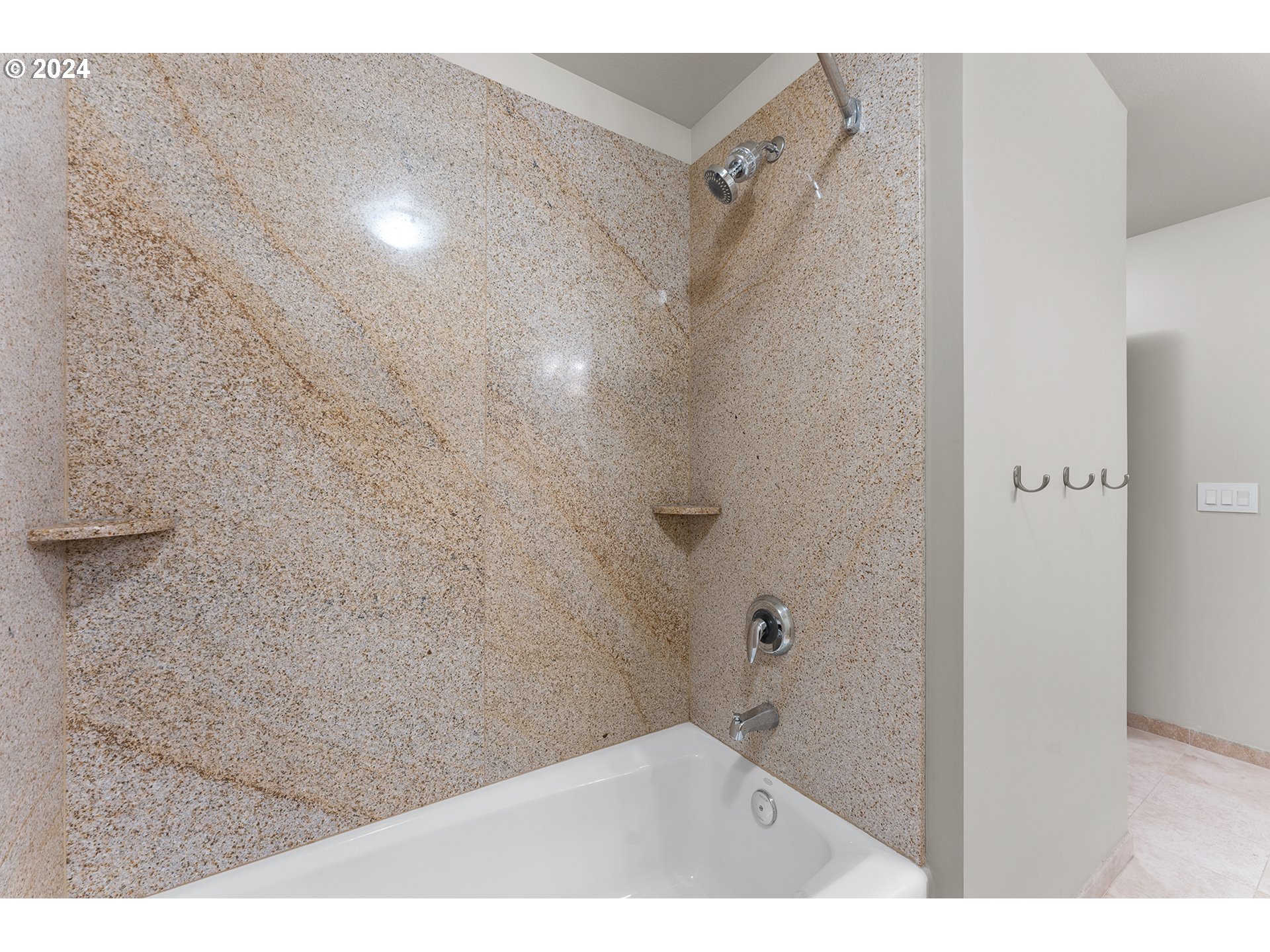 2335 NW Raleigh ST 311