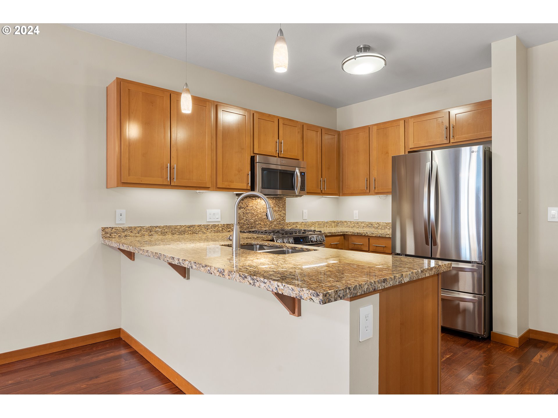 2335 NW Raleigh ST 311