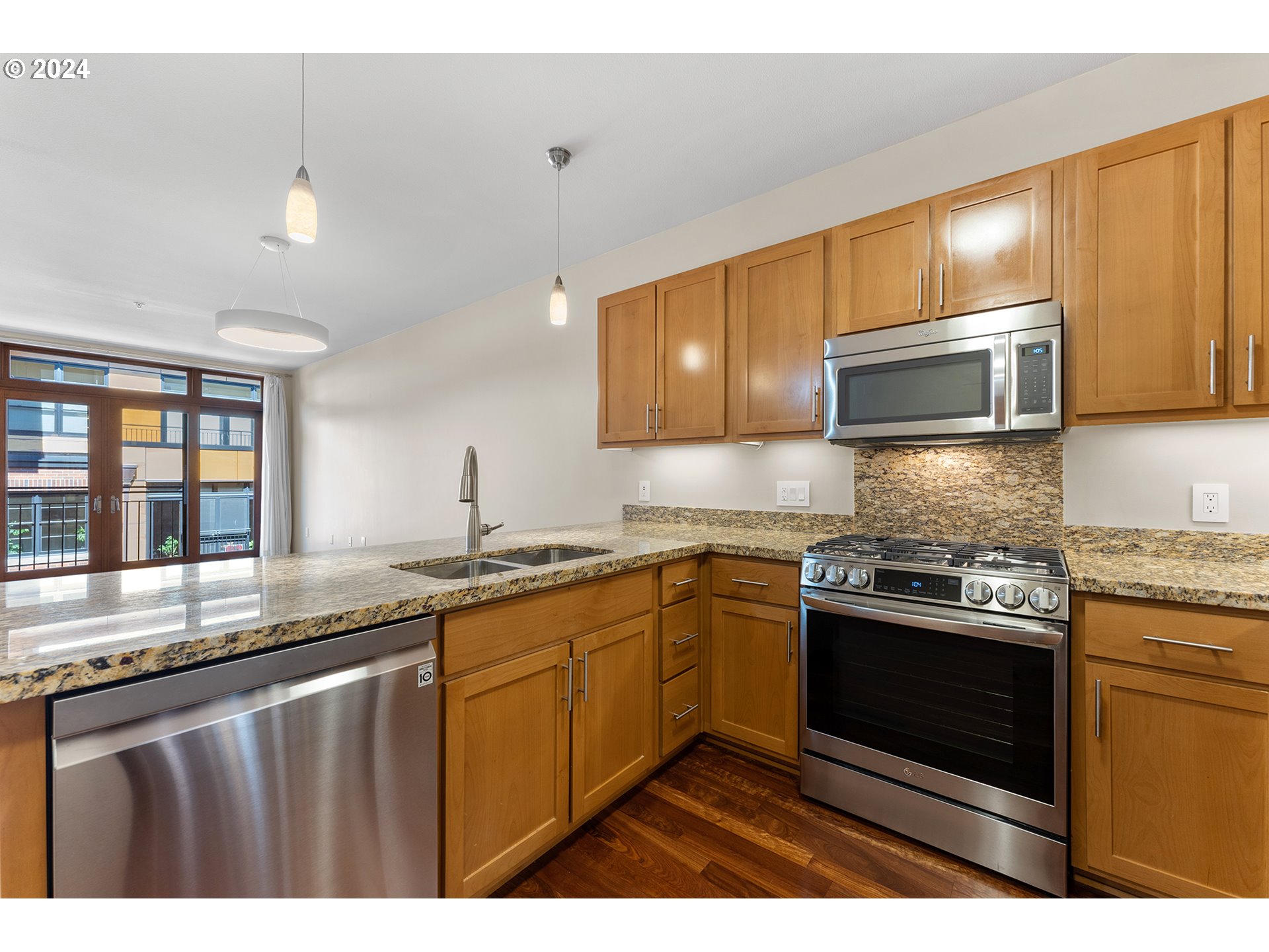 2335 NW Raleigh ST 311