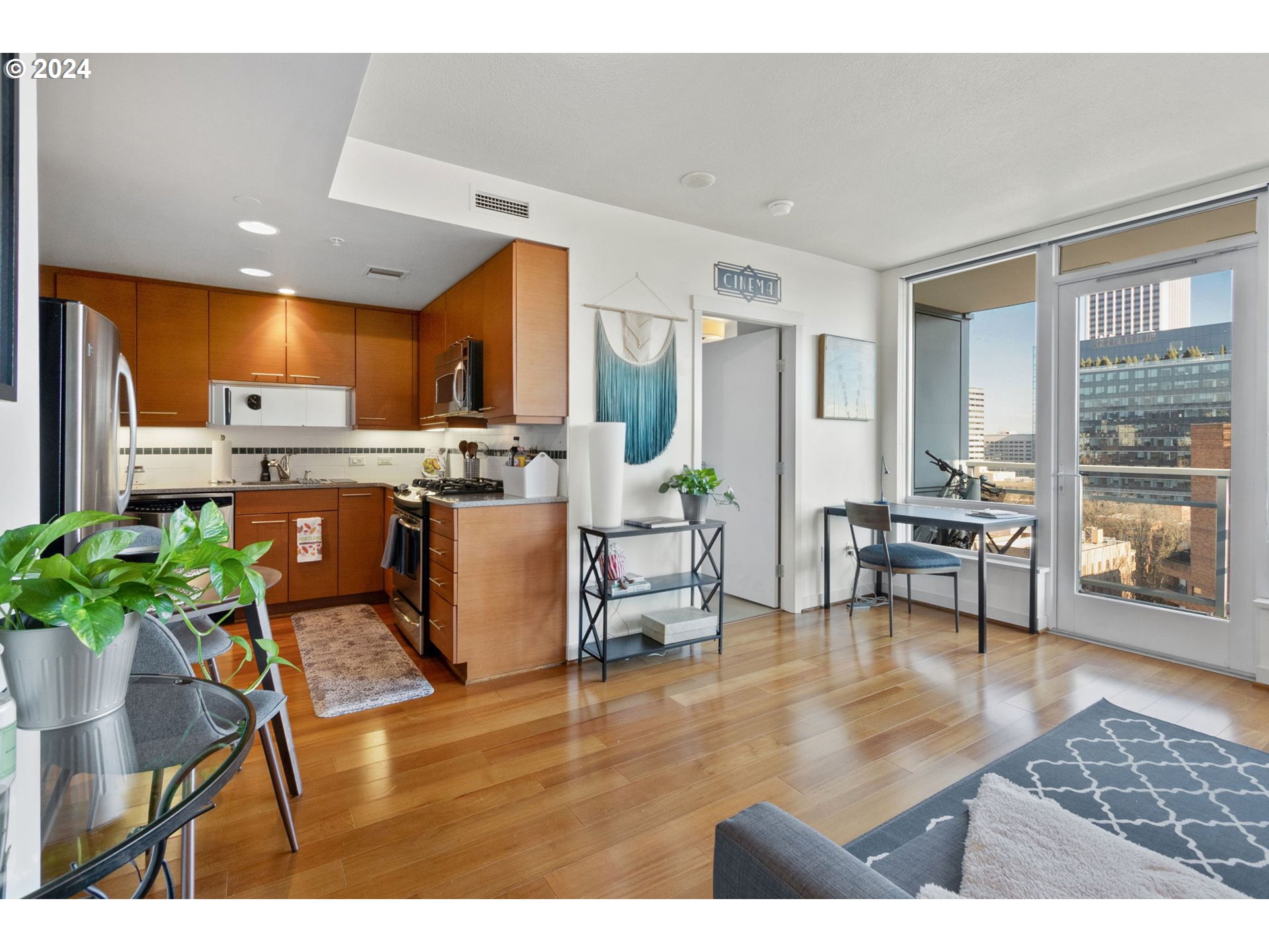 1500 SW 11TH AVE 1206