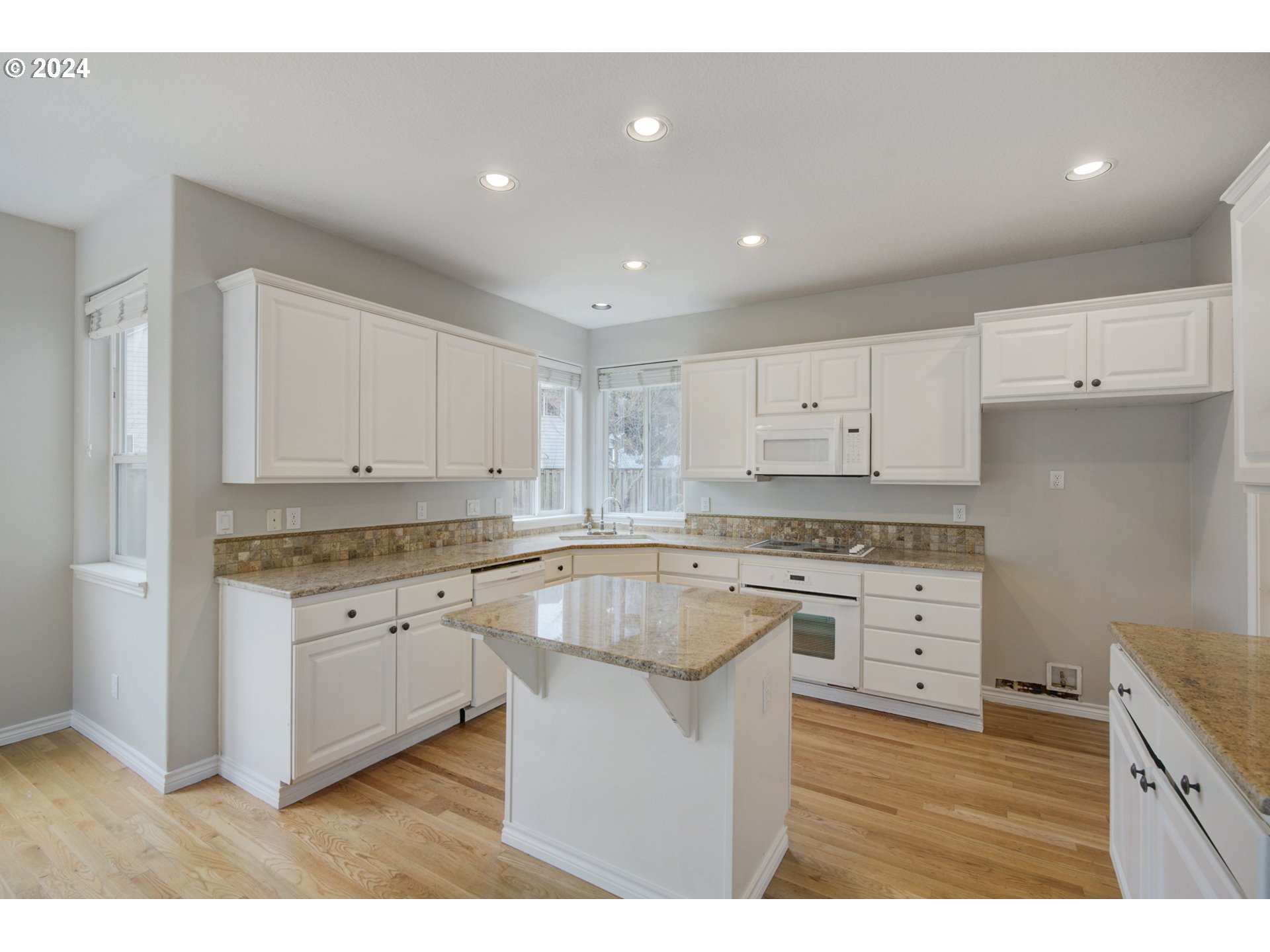 11008 SW PRESTWICK CT