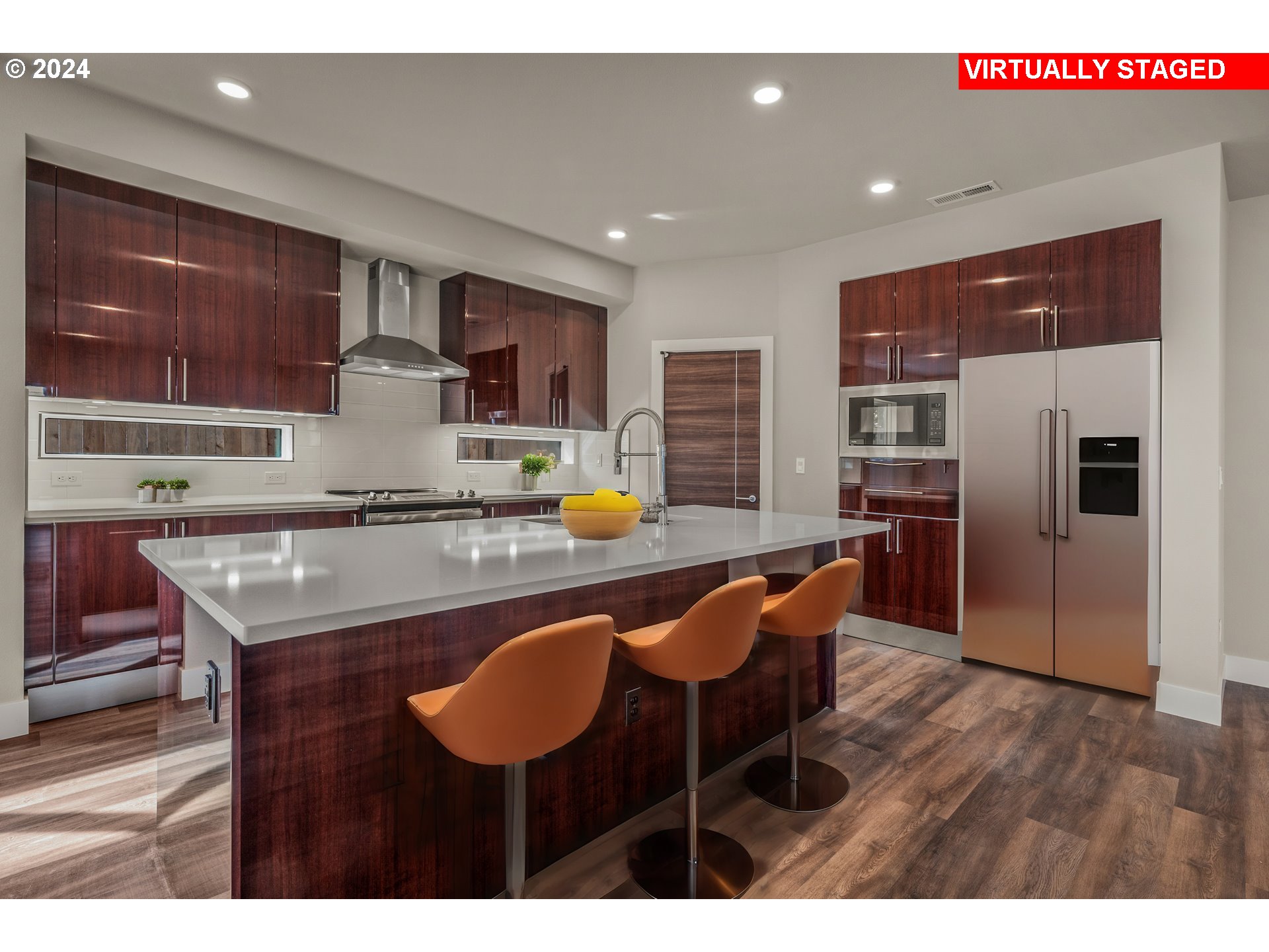 16700 SE SHIMMERING LEAF ST