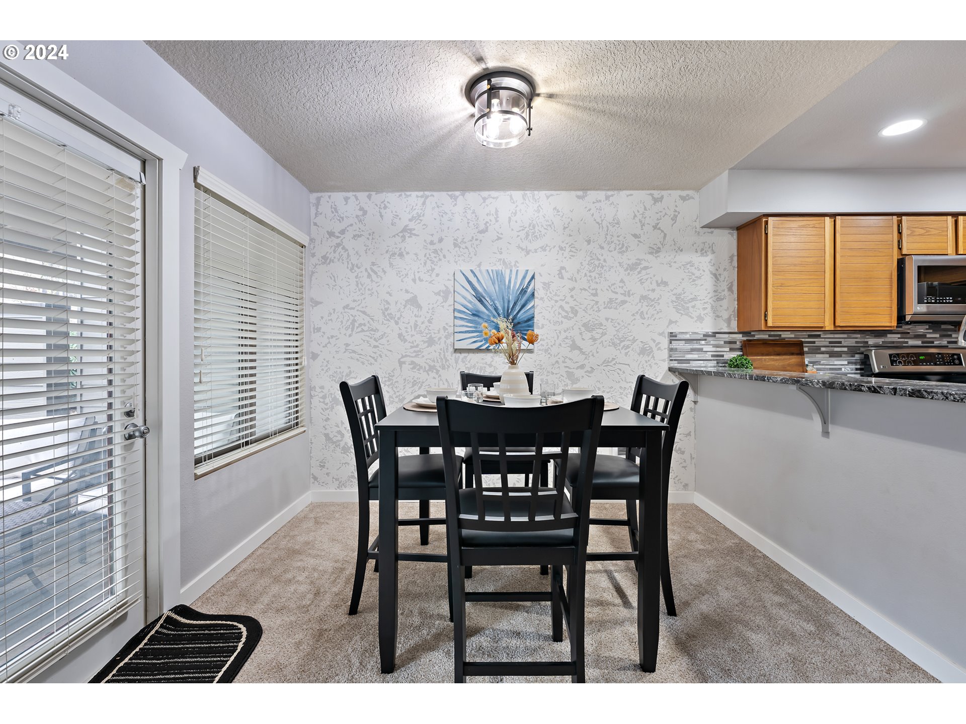 7808 NE LOOWIT LOOP 93