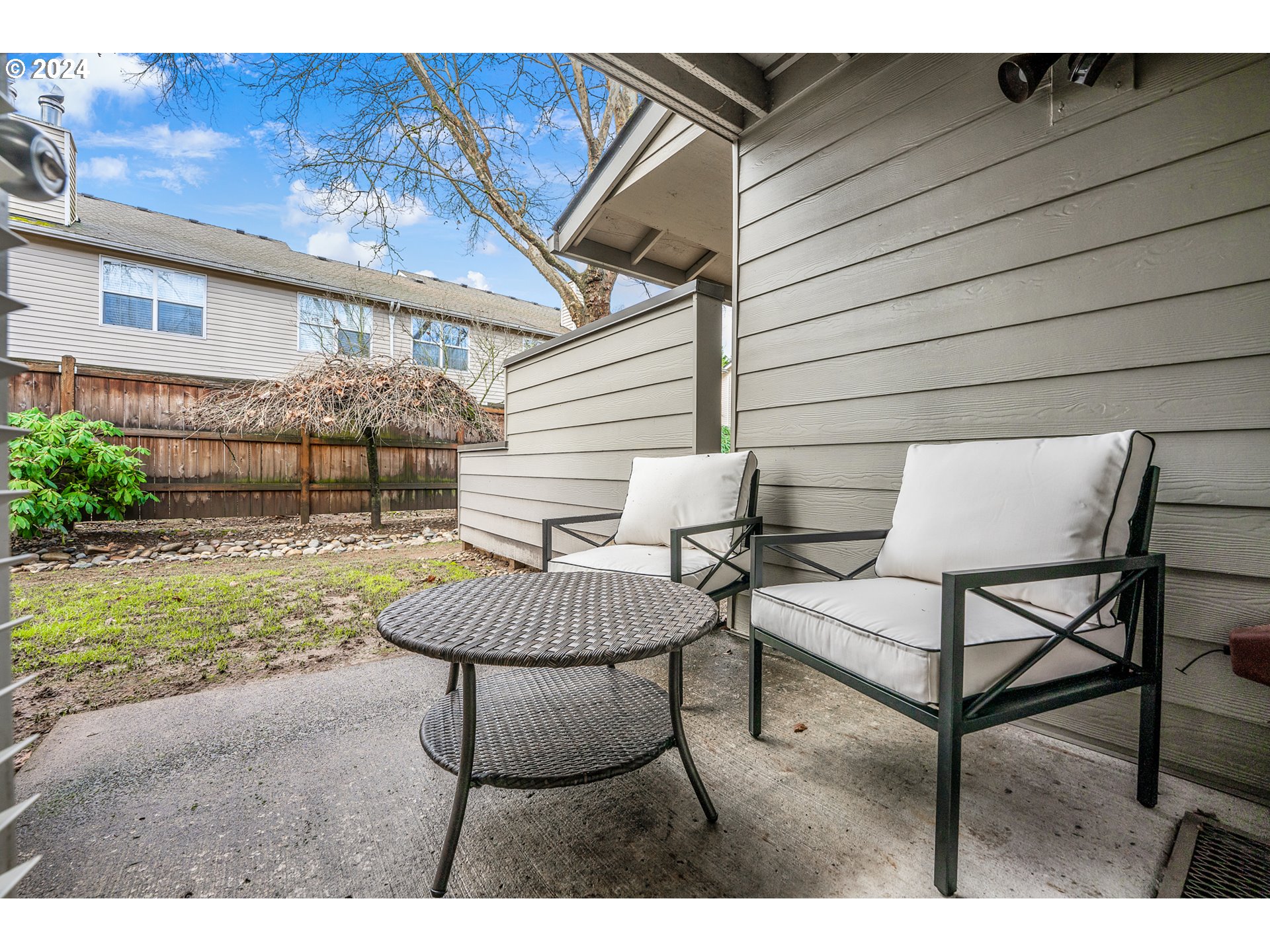 7808 NE LOOWIT LOOP 93