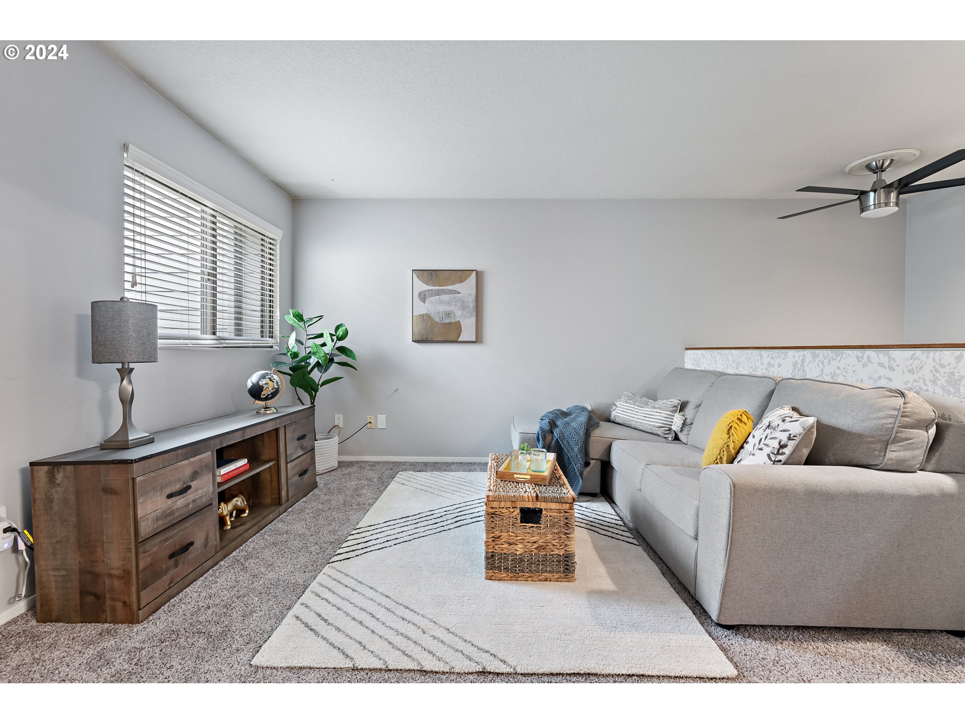 7808 NE LOOWIT LOOP 93