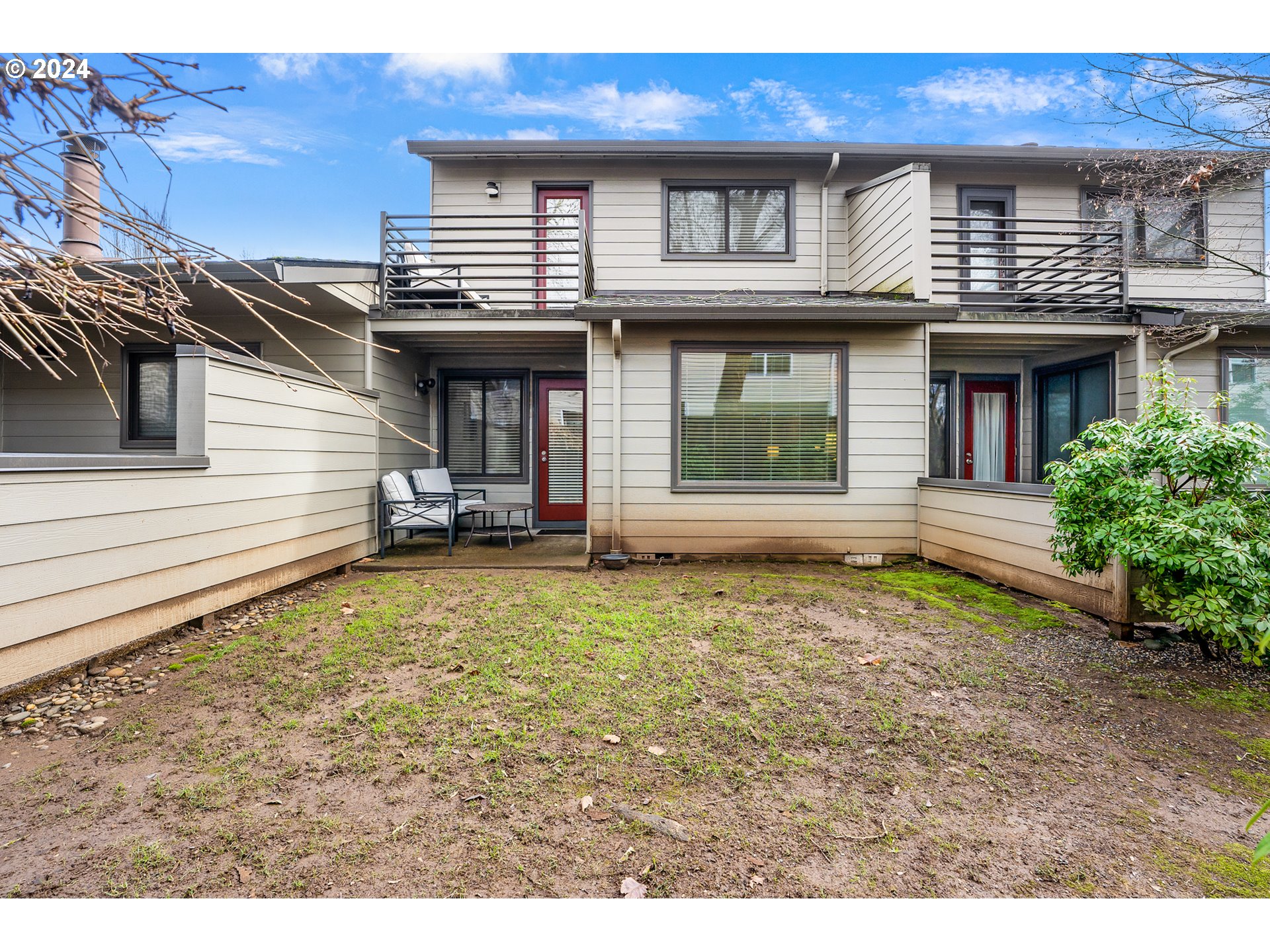 7808 NE LOOWIT LOOP 93