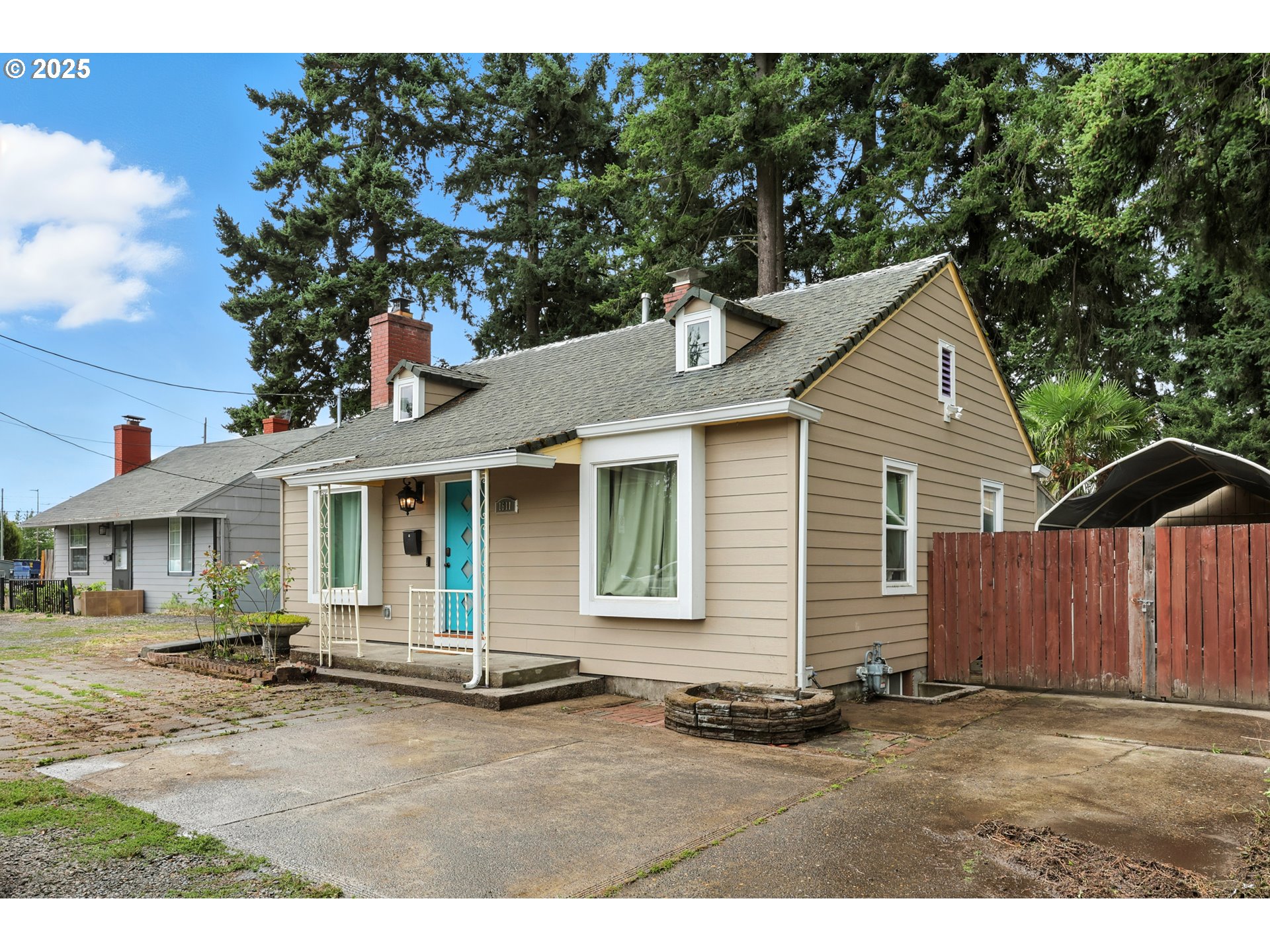 1611 NE 102ND AVE