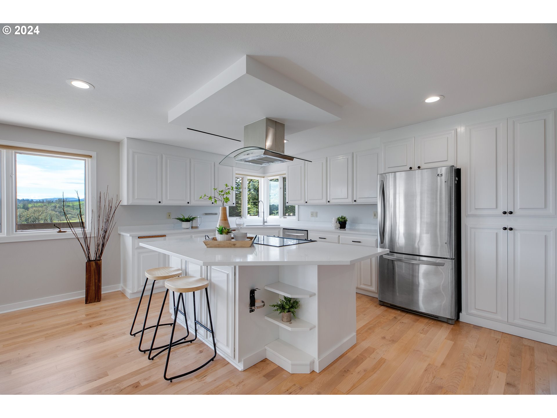 15500 SW DUSTY DR, McMinnville