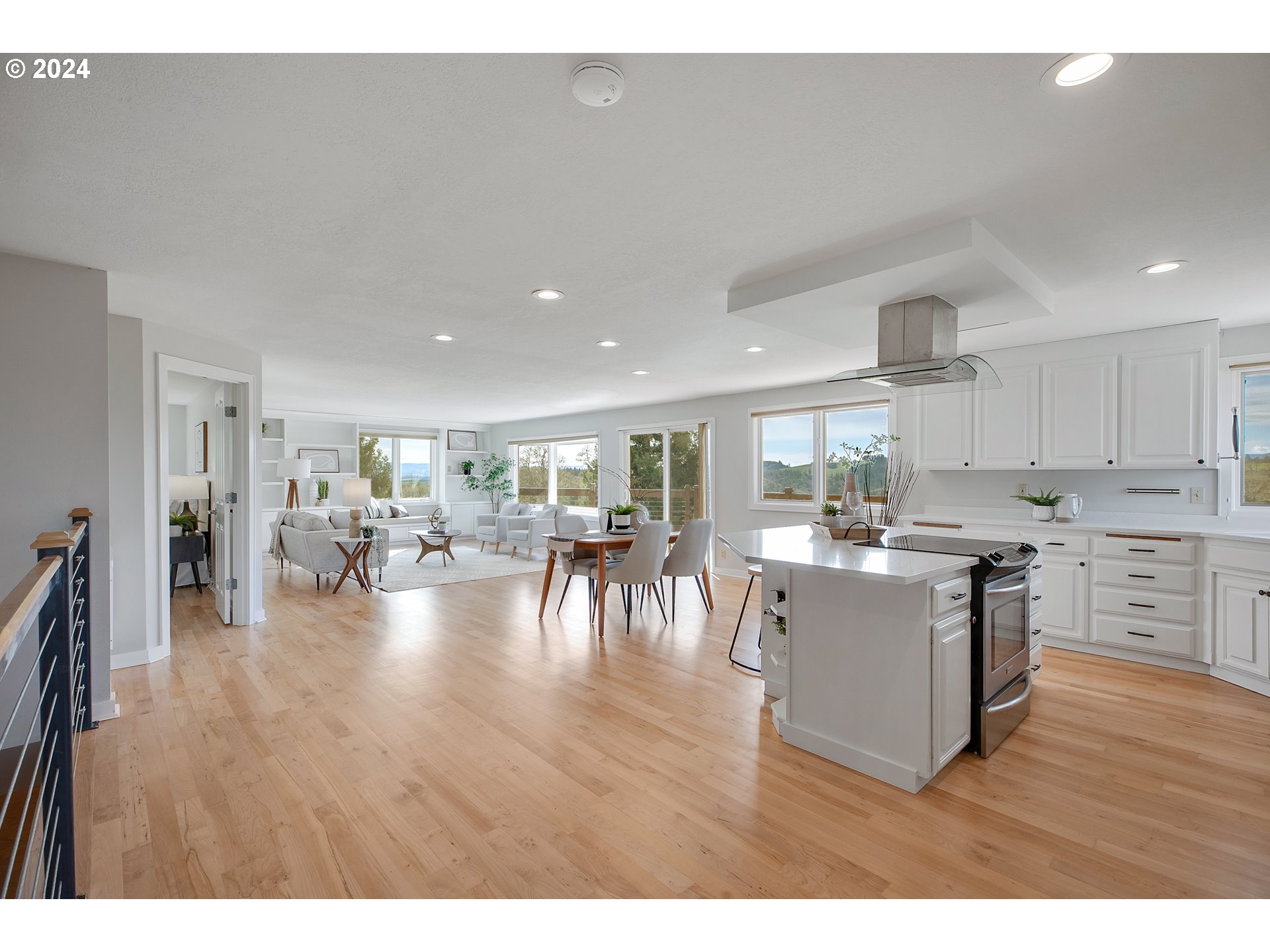 15500 SW DUSTY DR, McMinnville