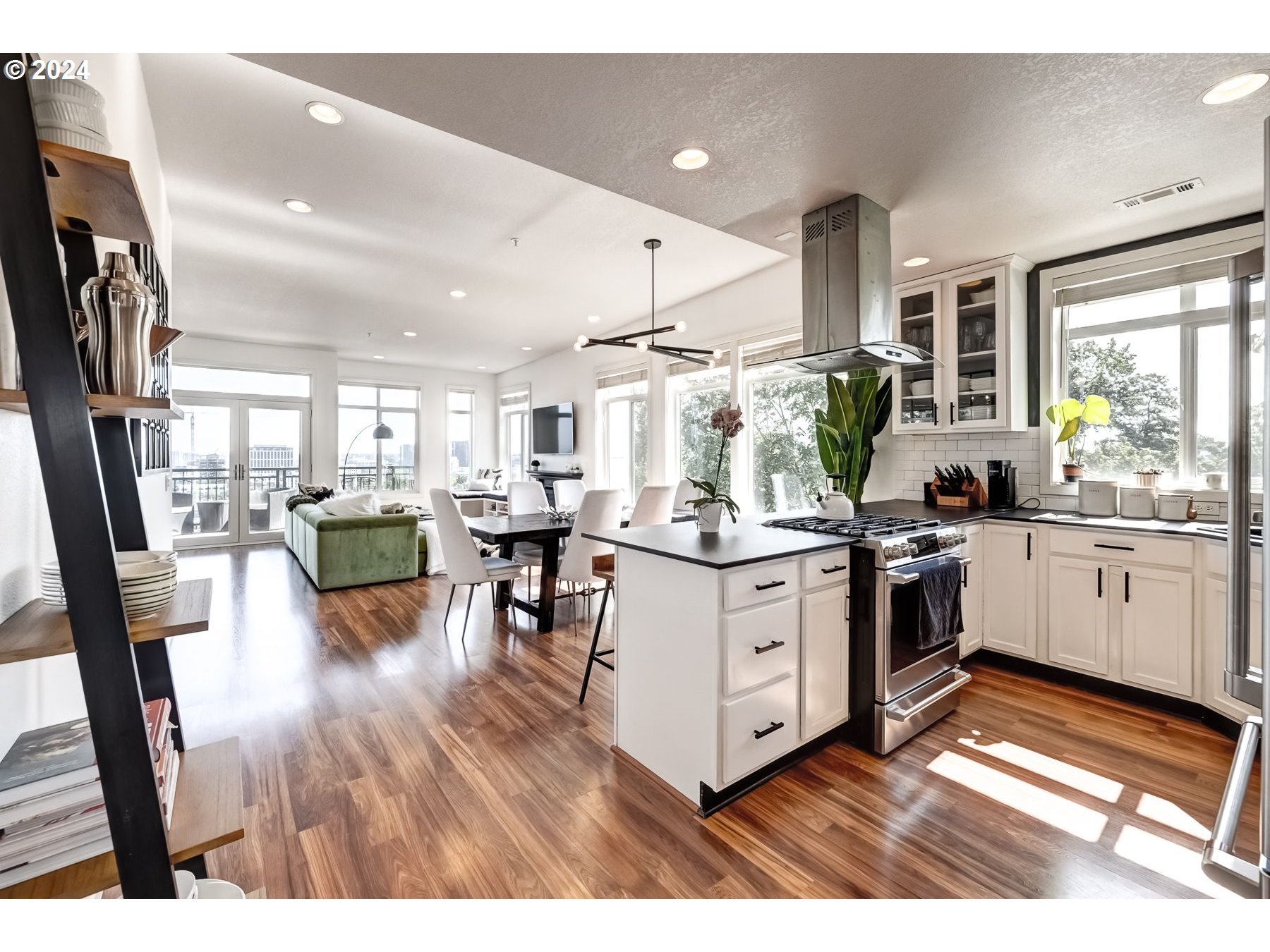 1815 SW 16TH AVE 401