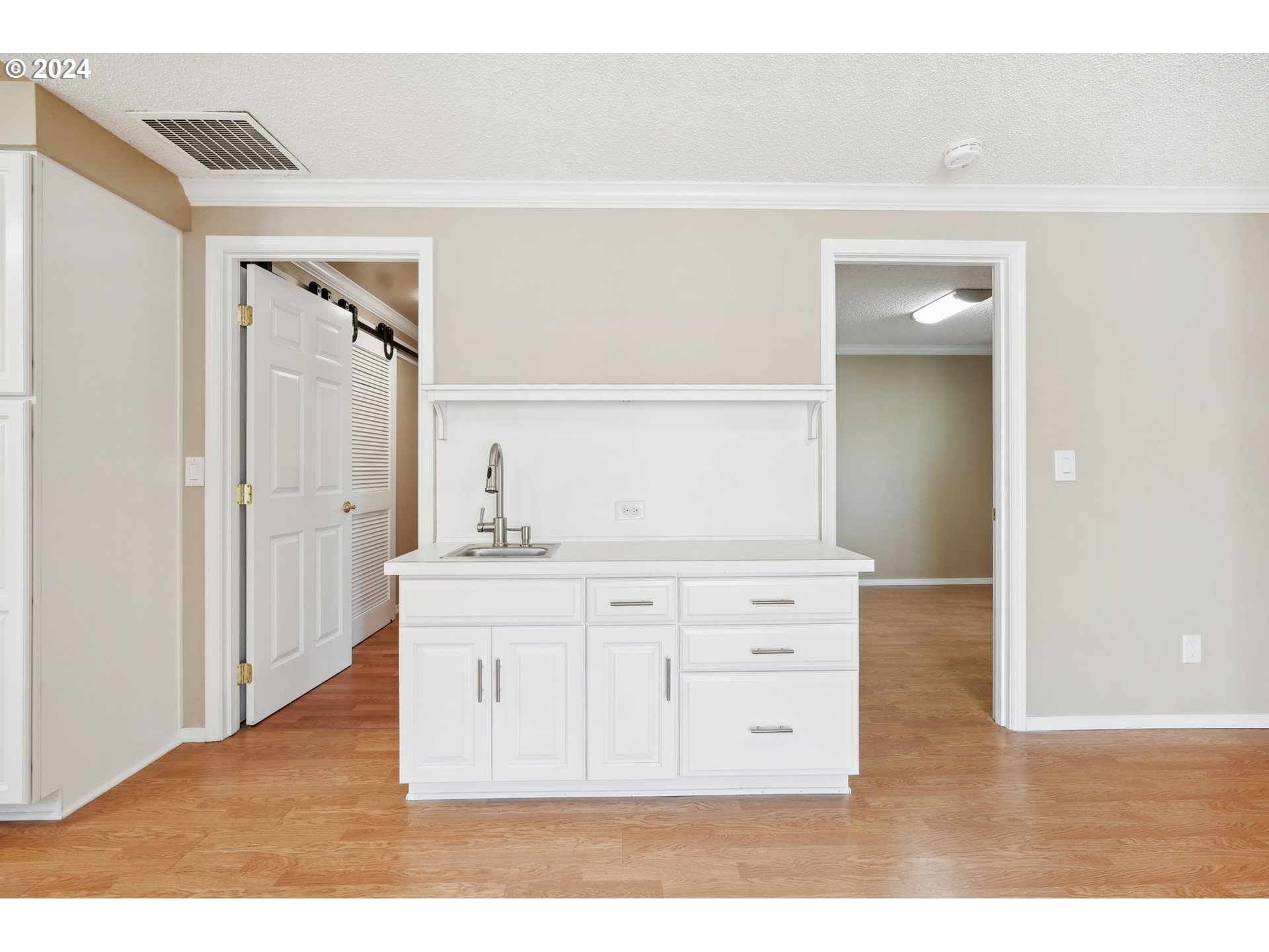 8670 SW COMANCHE WAY