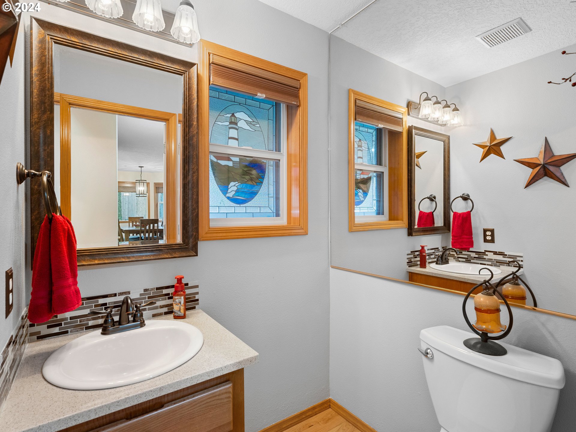 2013 NE 228TH CT