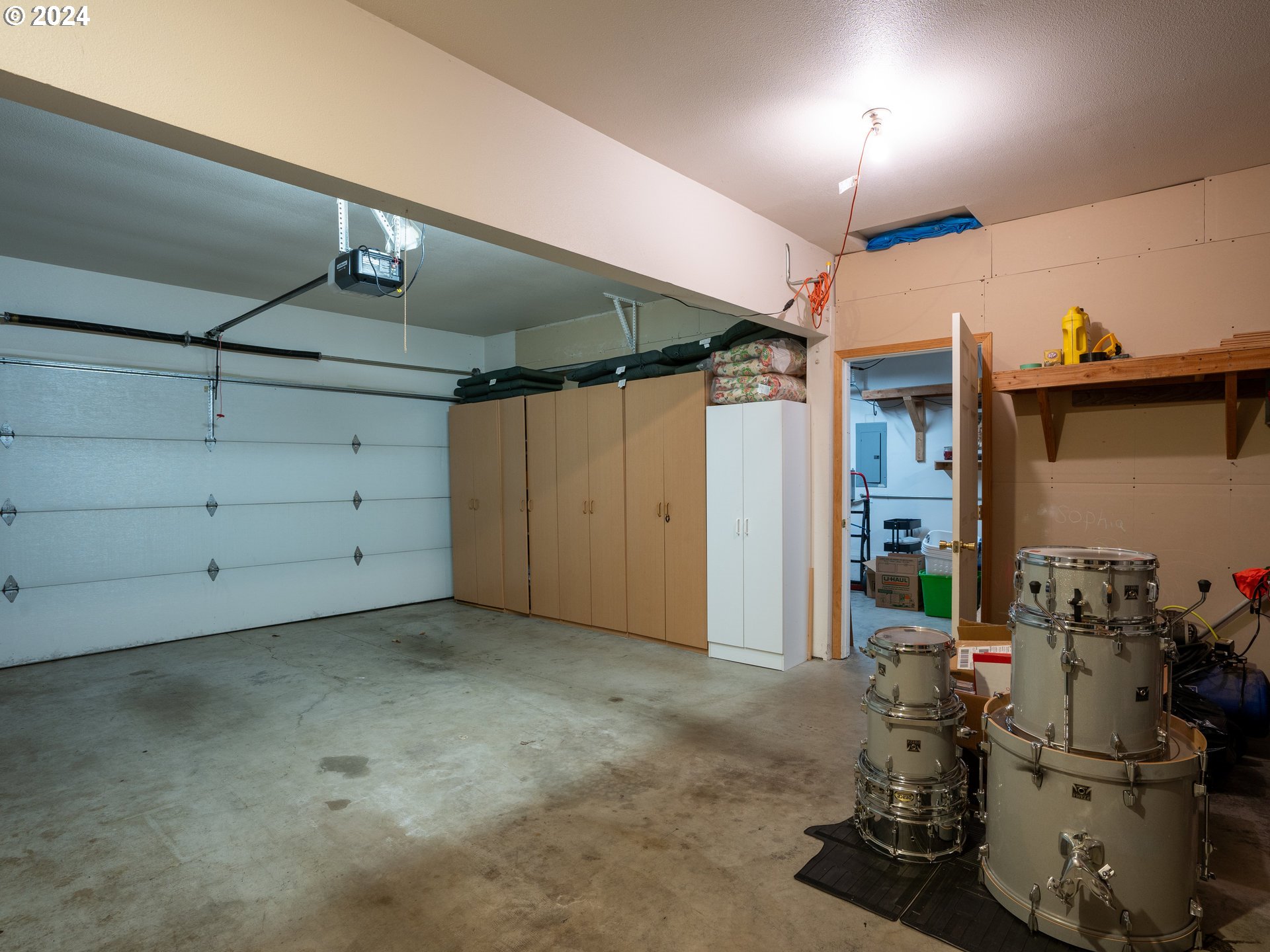 2013 NE 228TH CT
