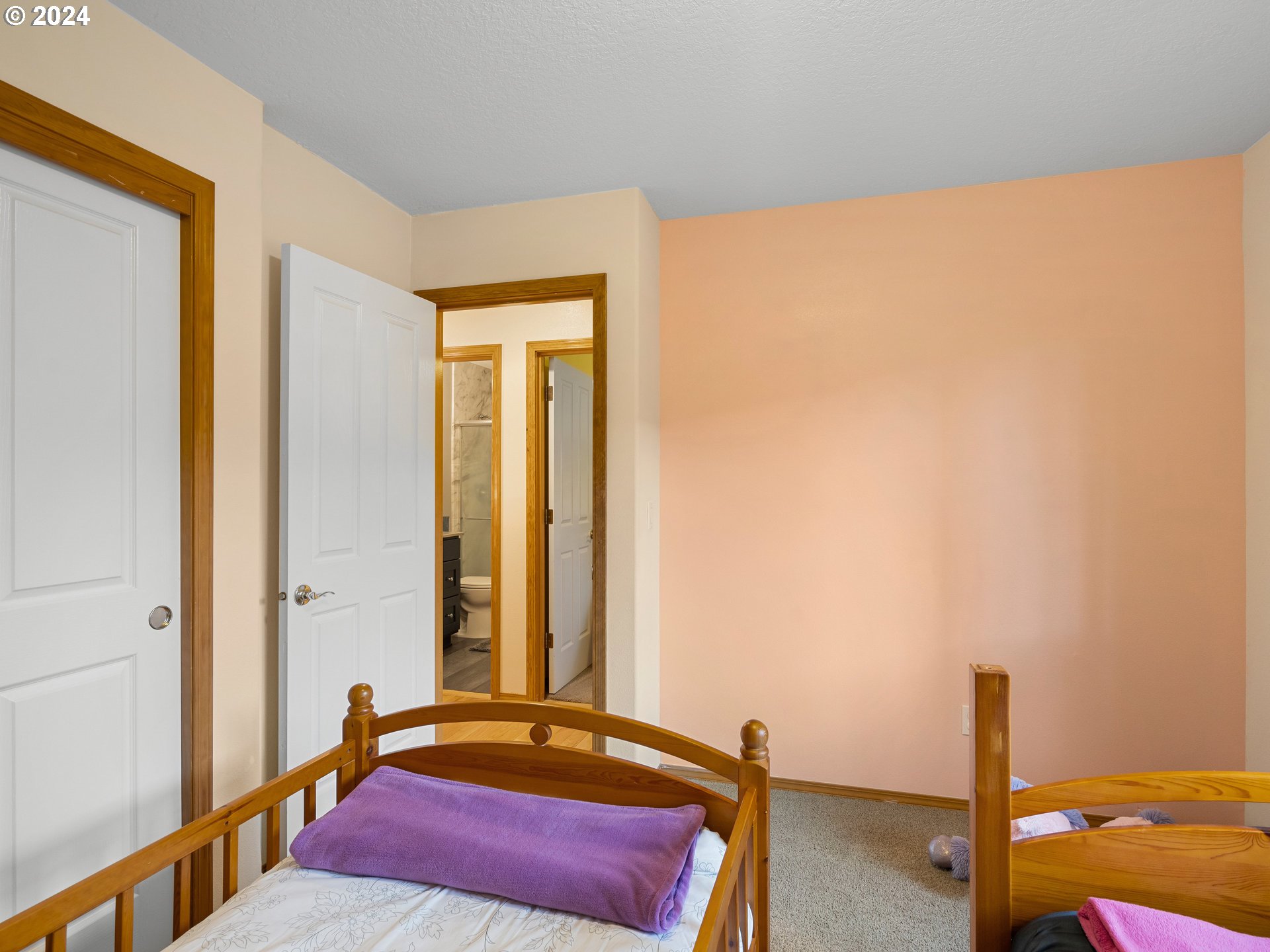 2013 NE 228TH CT