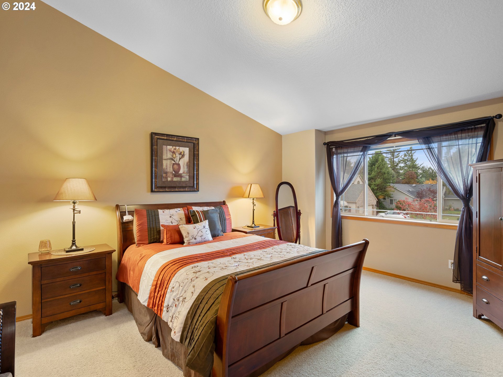 2013 NE 228TH CT