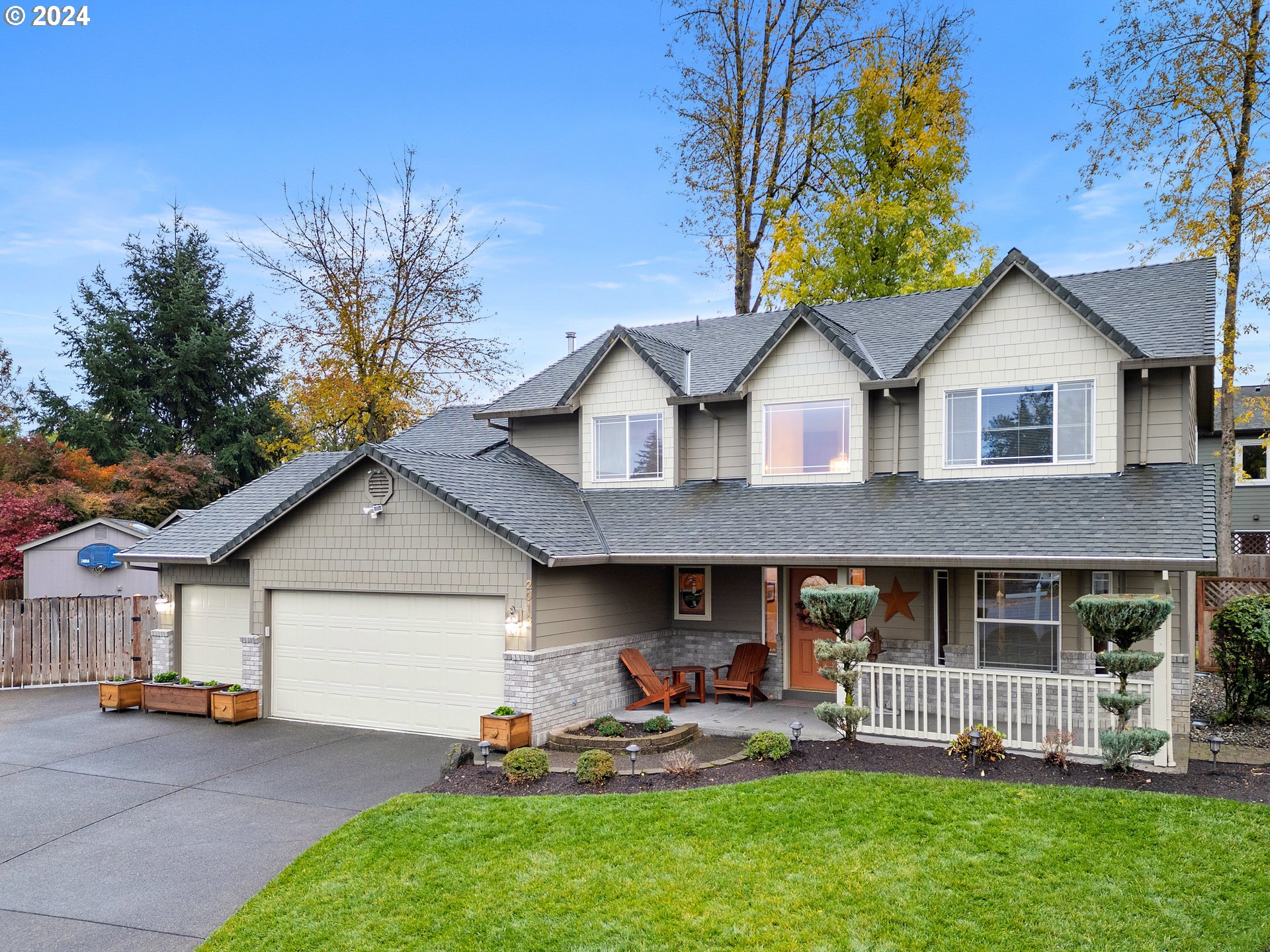 2013 NE 228TH CT