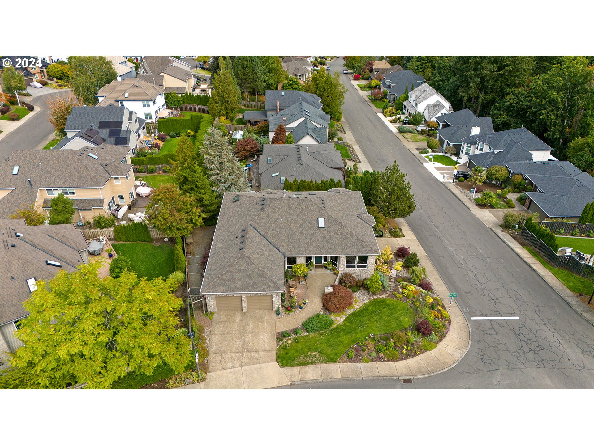 13995 SW MISTLETOE DR