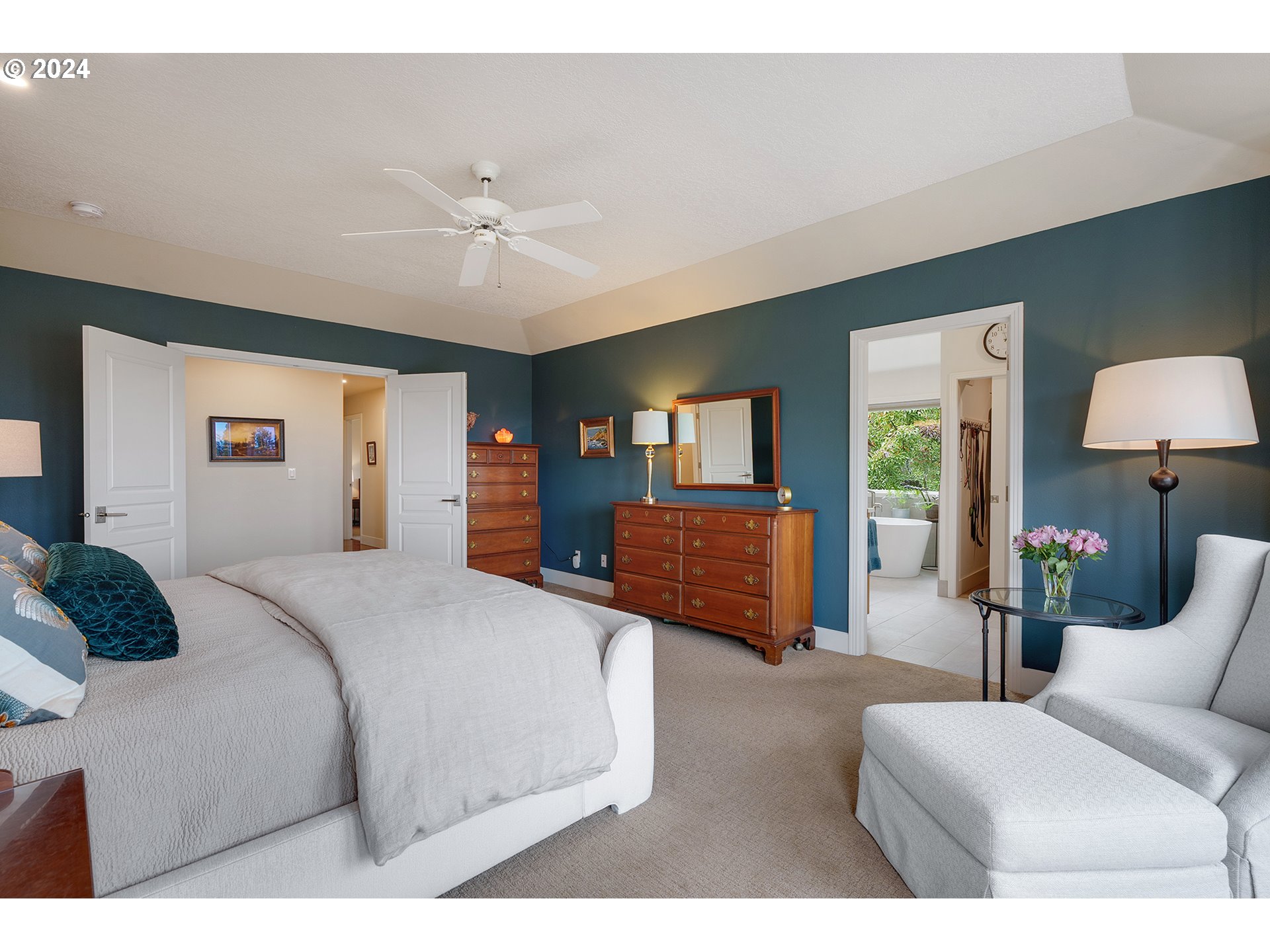13995 SW MISTLETOE DR