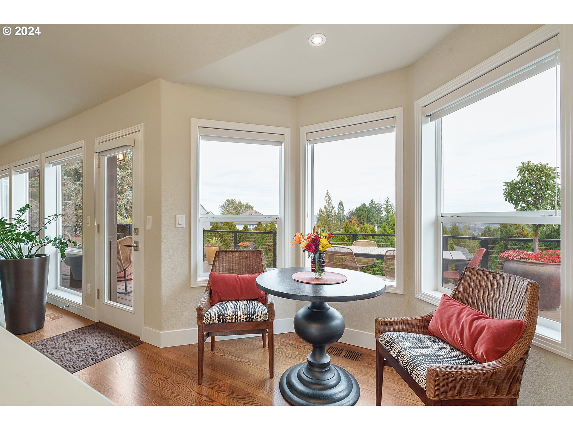 13995 SW MISTLETOE DR