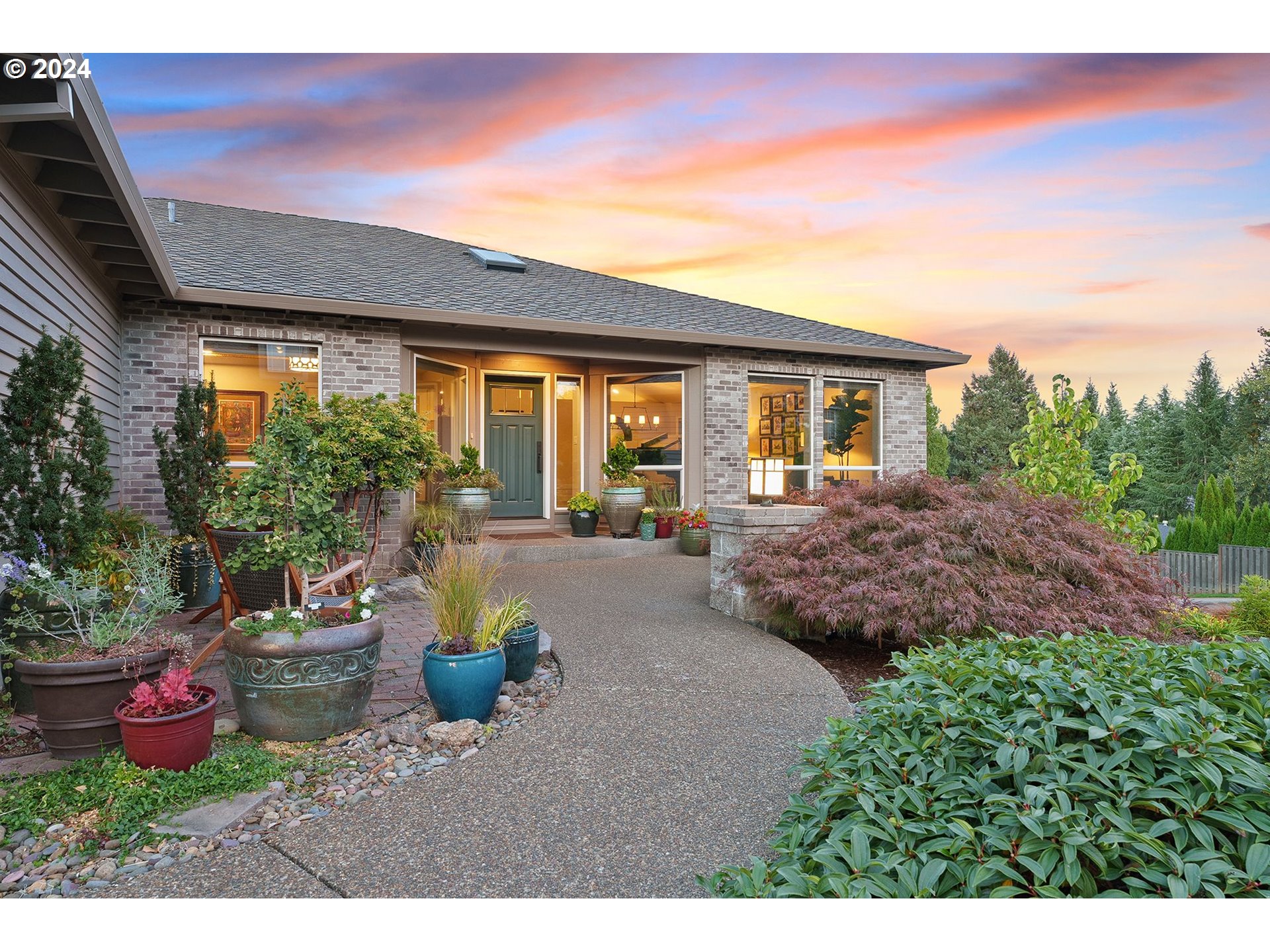 13995 SW MISTLETOE DR