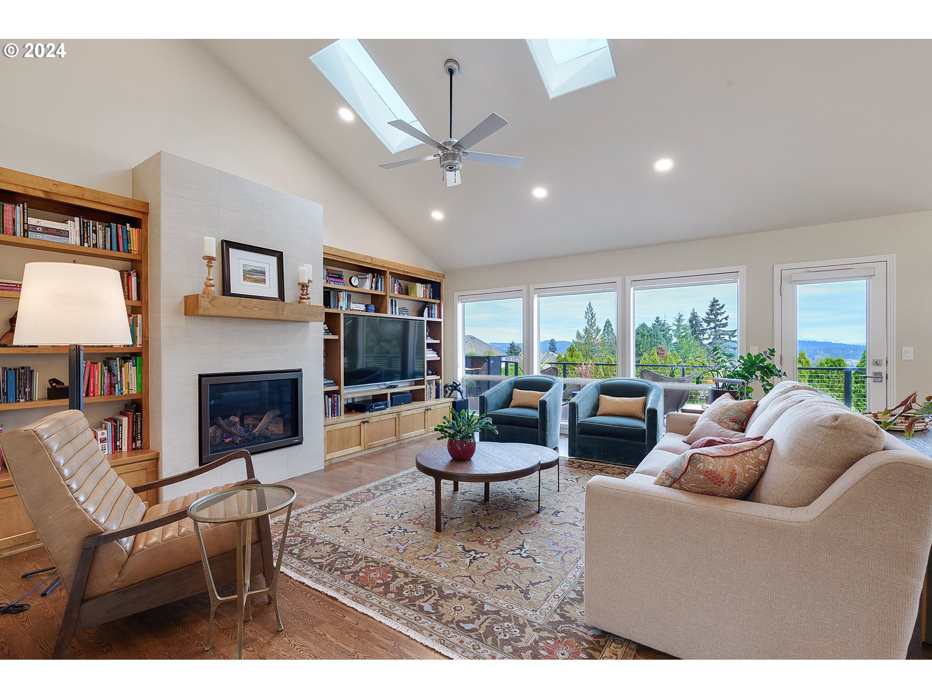 13995 SW MISTLETOE DR