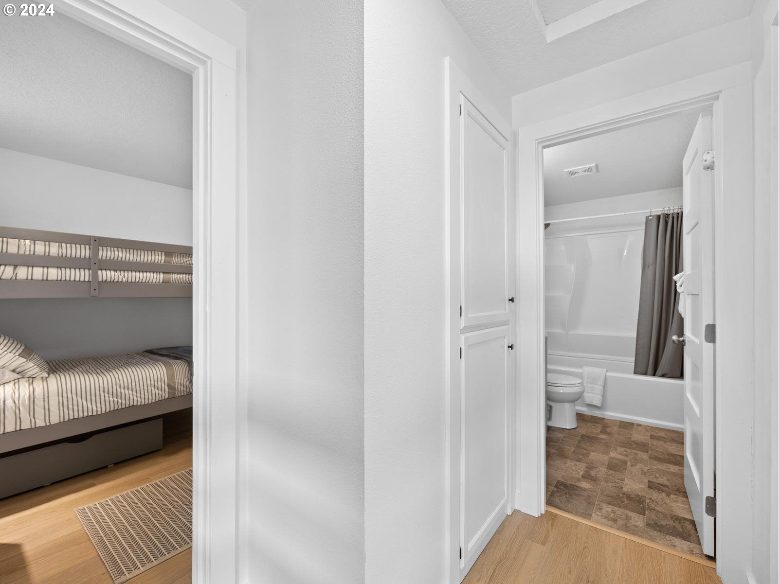 68690 E HUNCHBACK CT