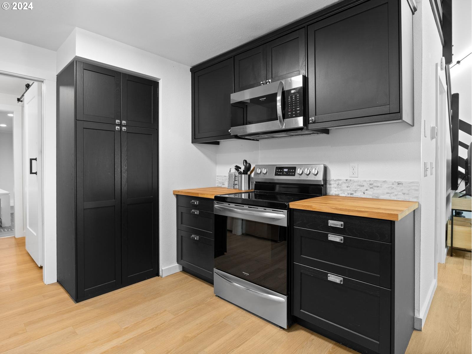 68690 E HUNCHBACK CT