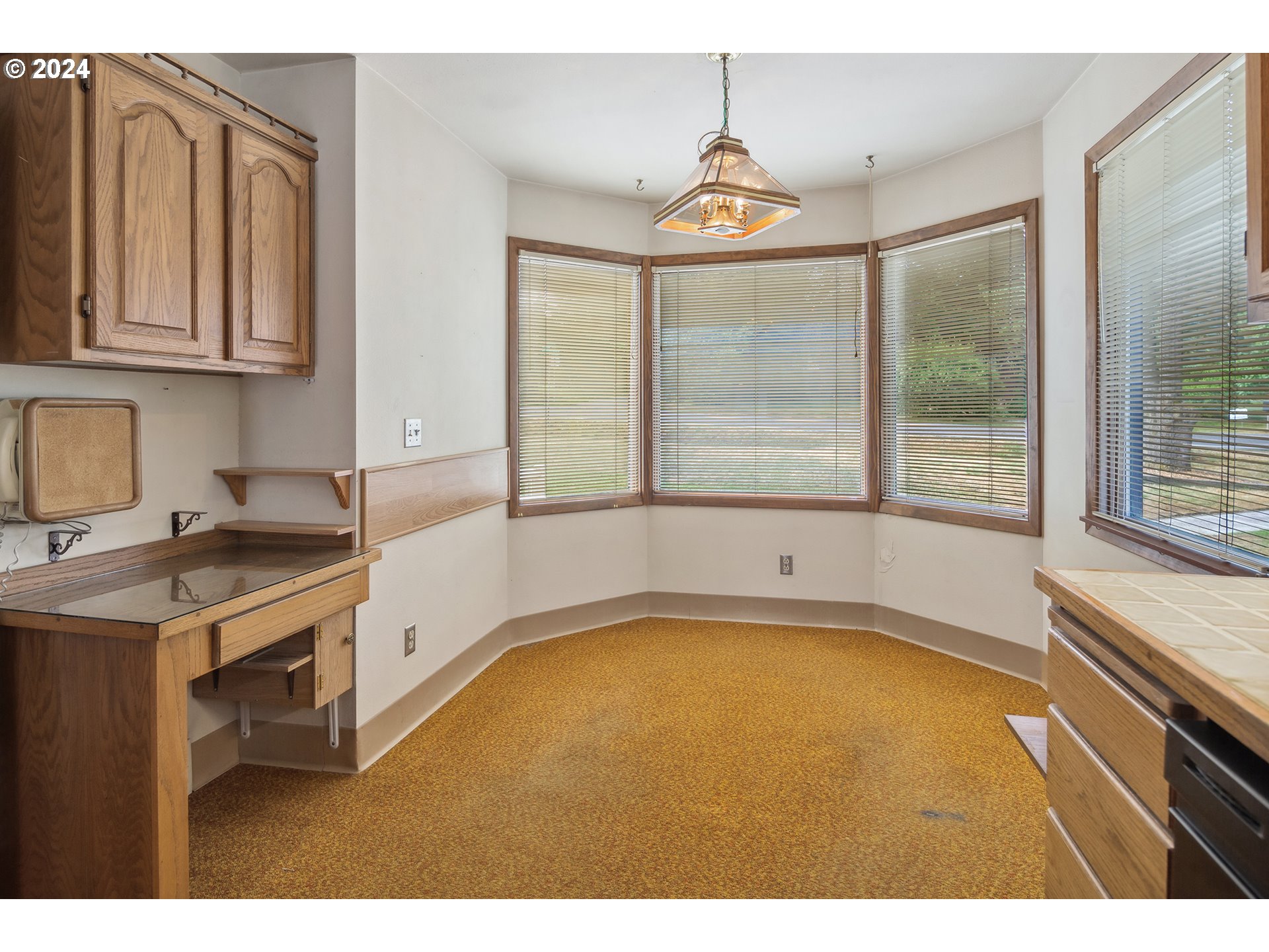 5857 SW GARDEN HOME RD