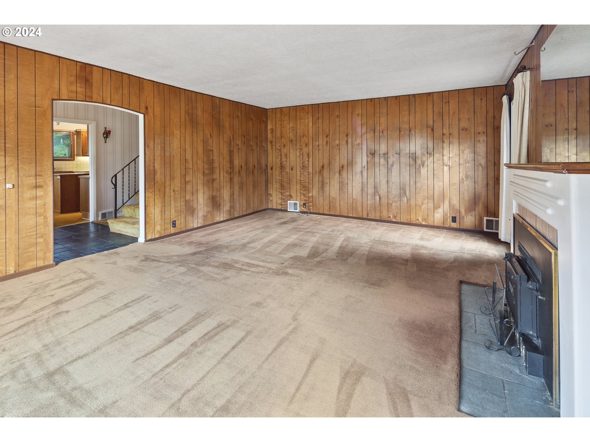 5857 SW GARDEN HOME RD